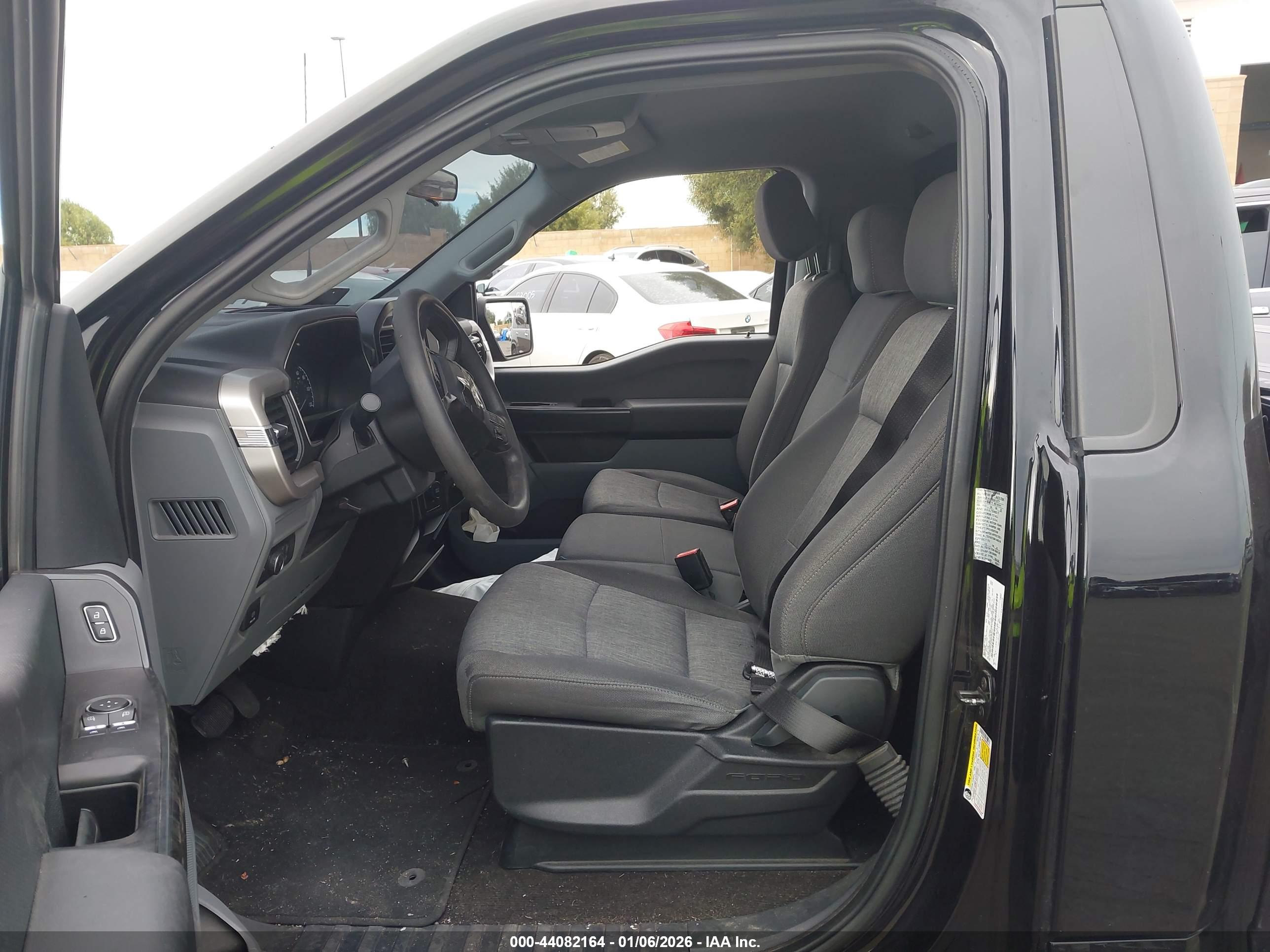 FORD F-150 image 8
