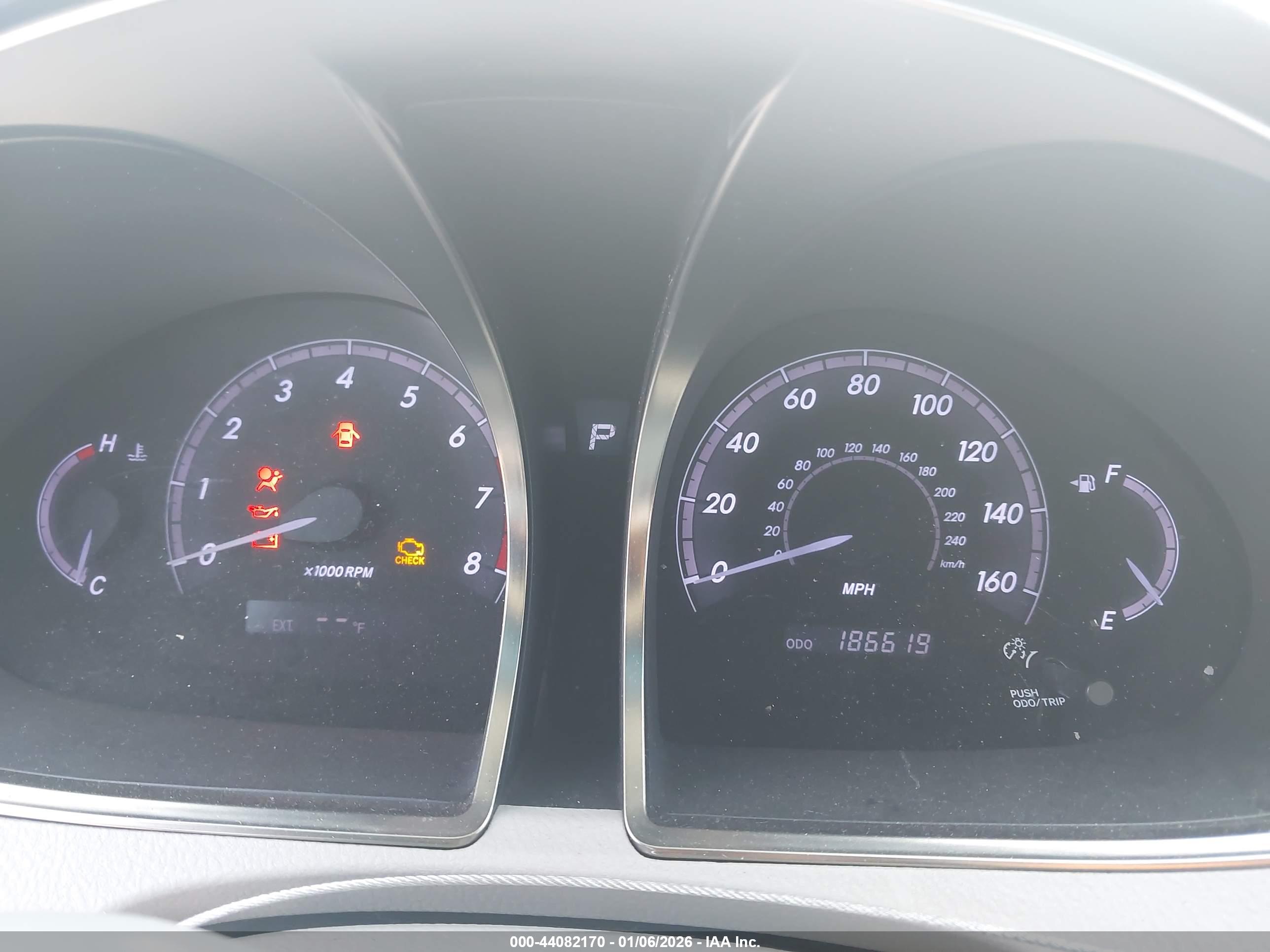 TOYOTA AVALON image 7