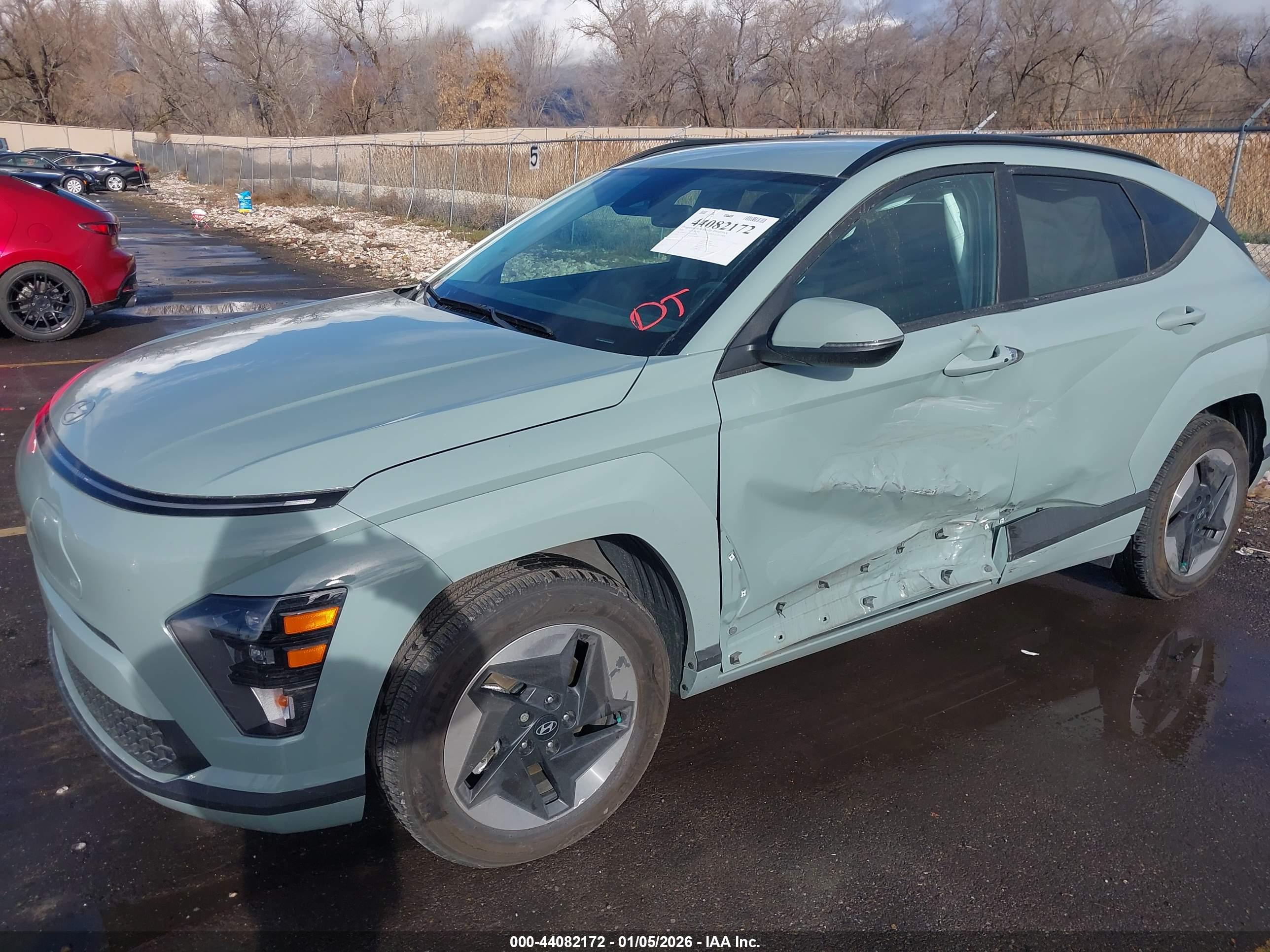 HYUNDAI KONA image 6