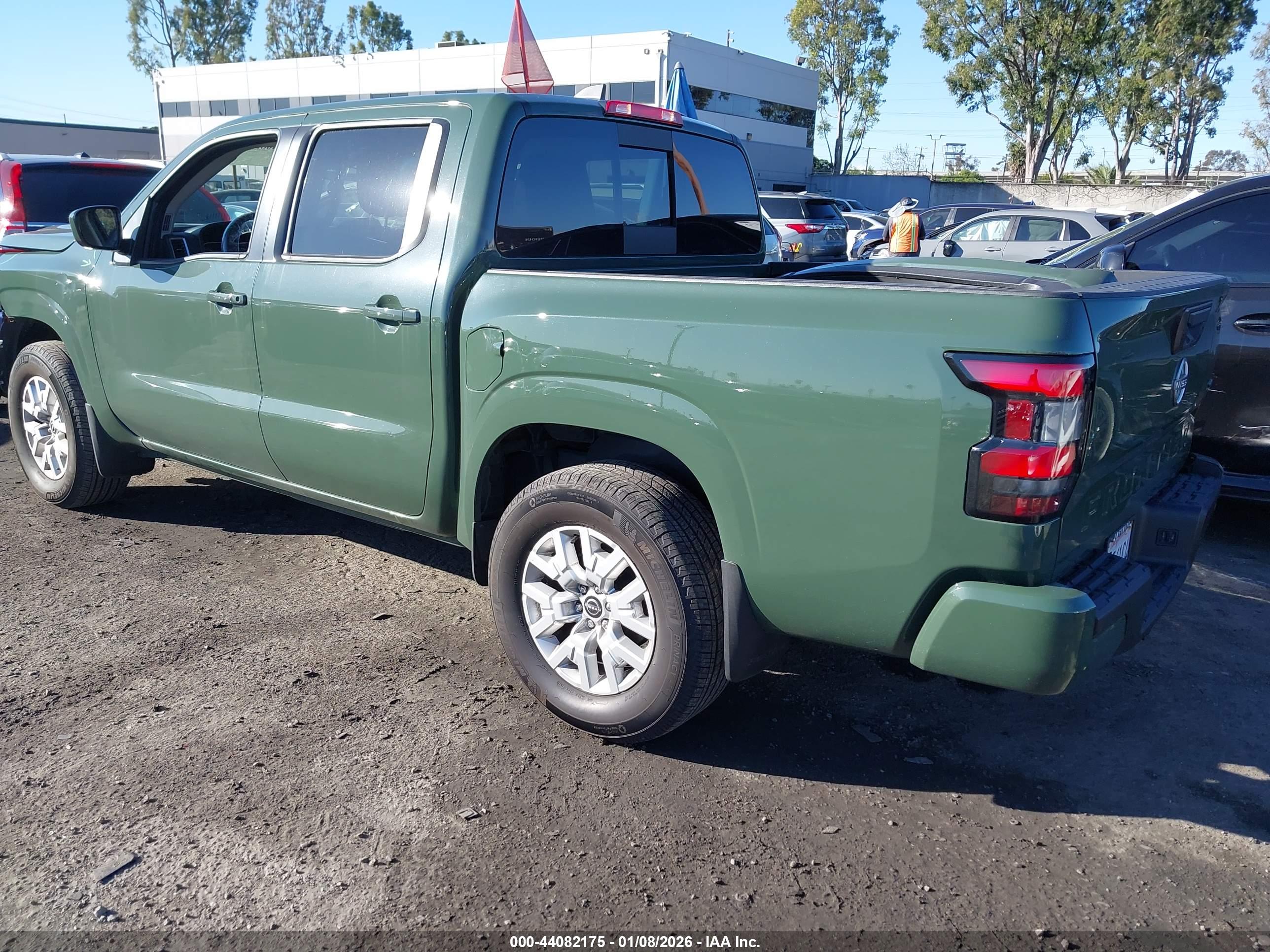 NISSAN FRONTIER image 3
