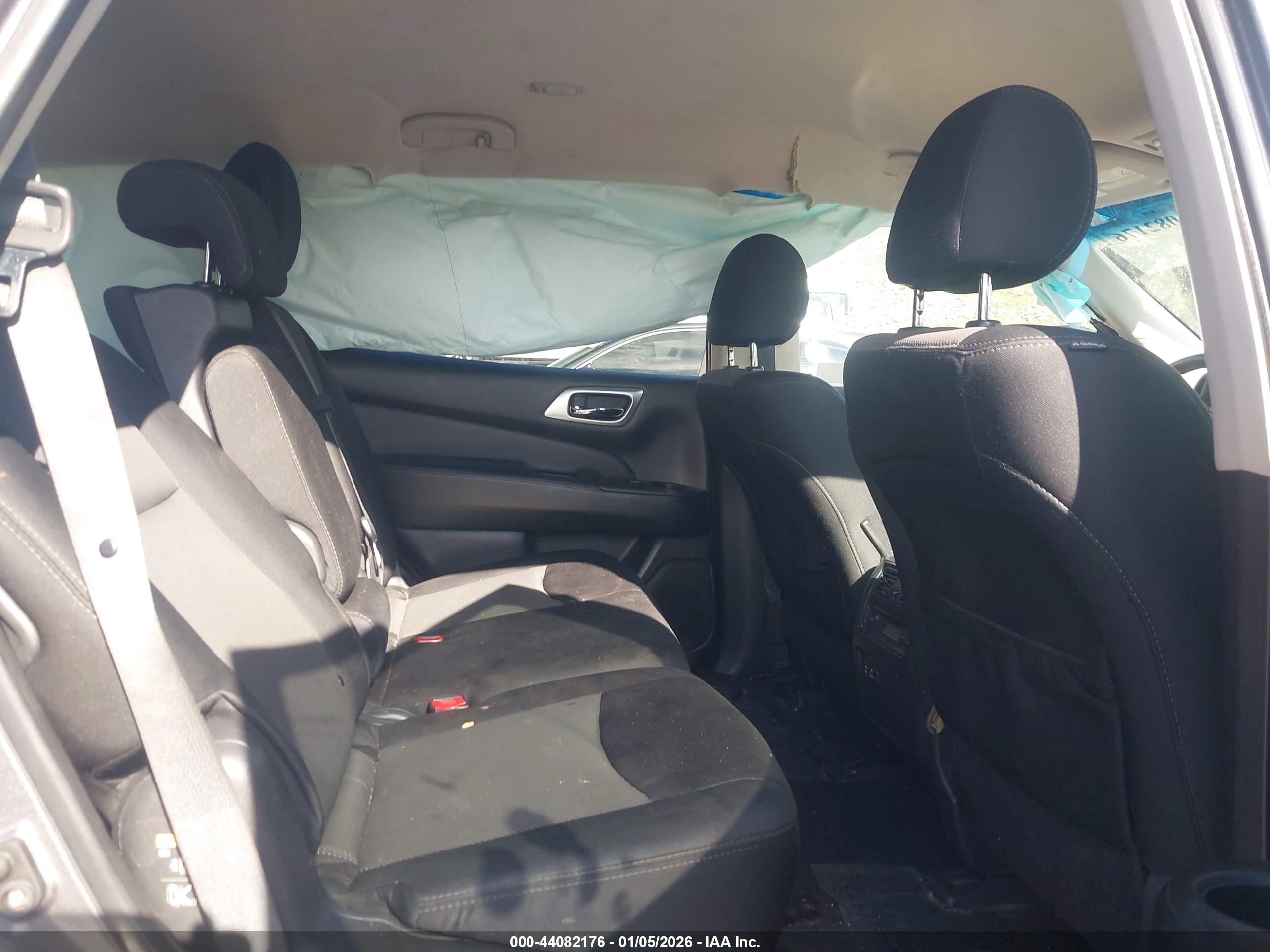 NISSAN PATHFINDER image 8