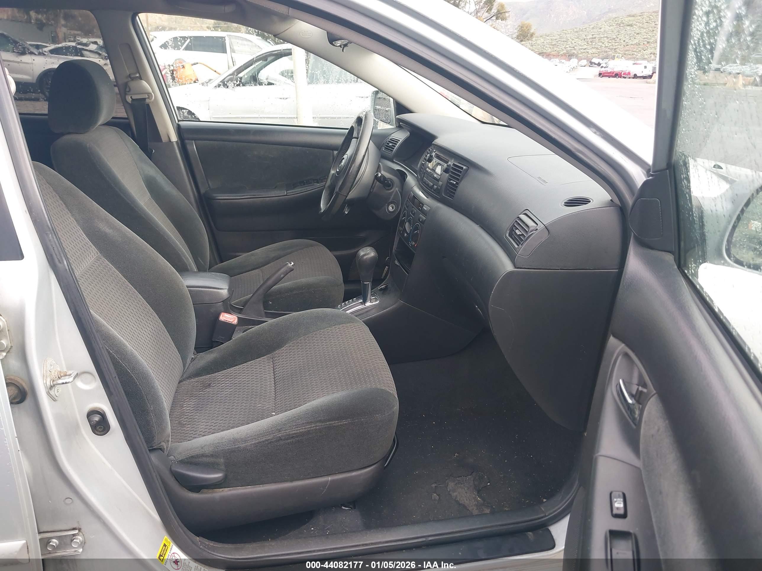 TOYOTA COROLLA image 5
