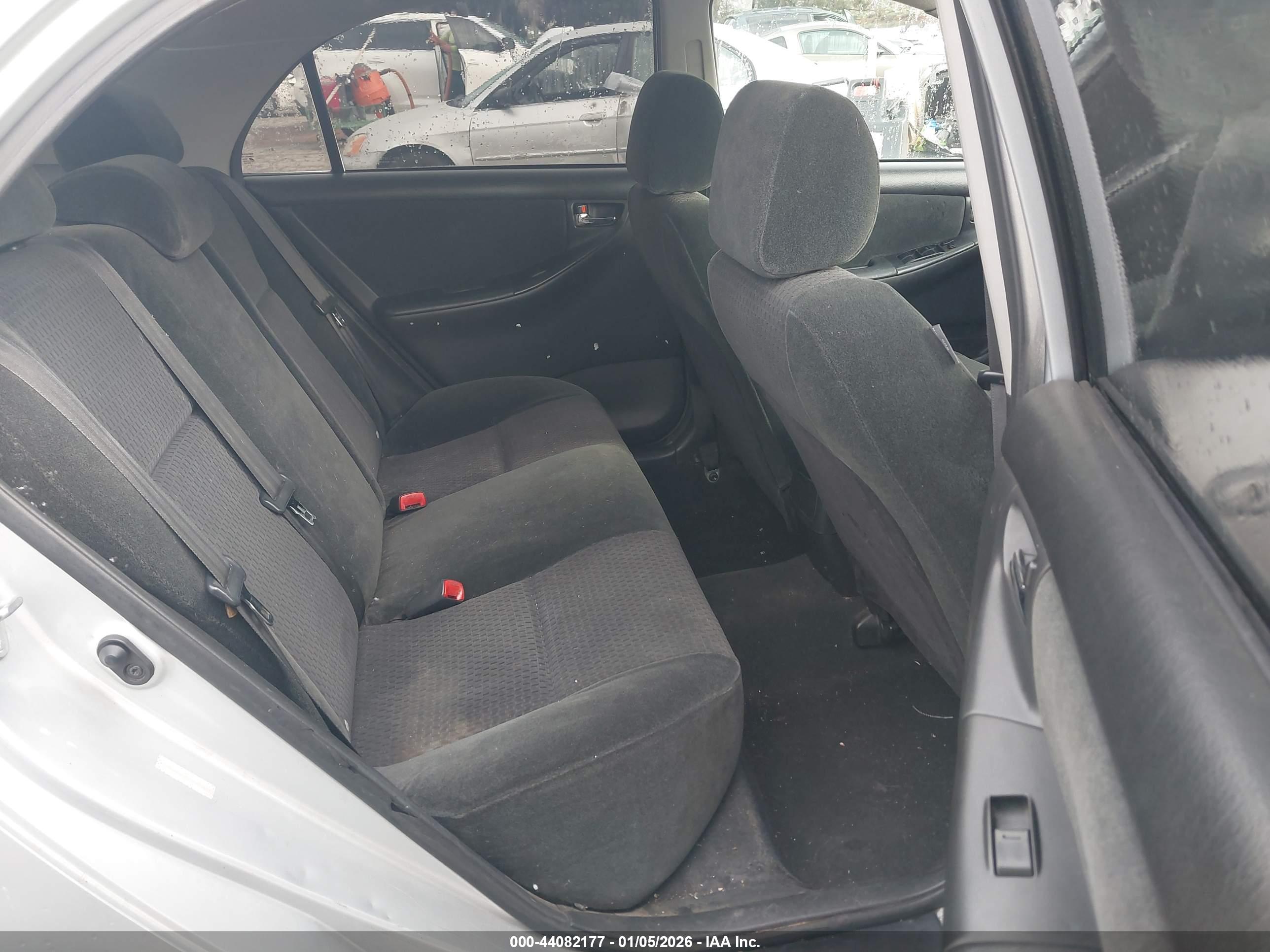 TOYOTA COROLLA image 8