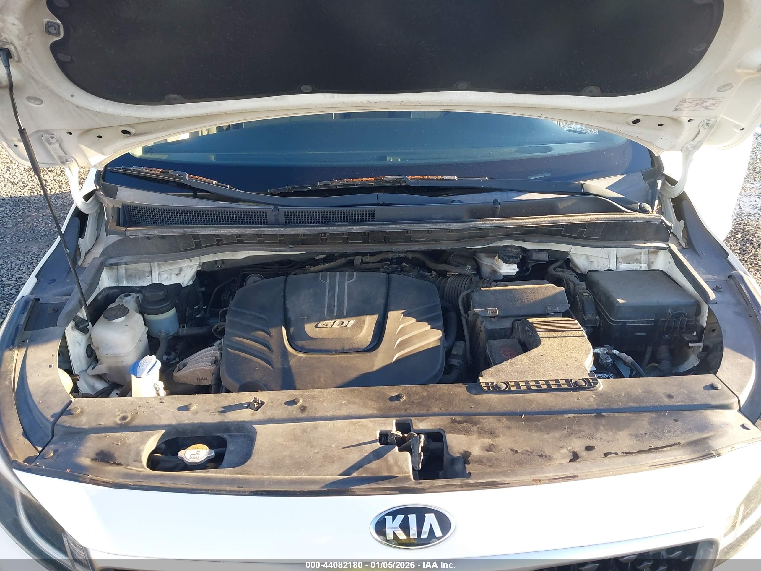 KIA SEDONA image 10