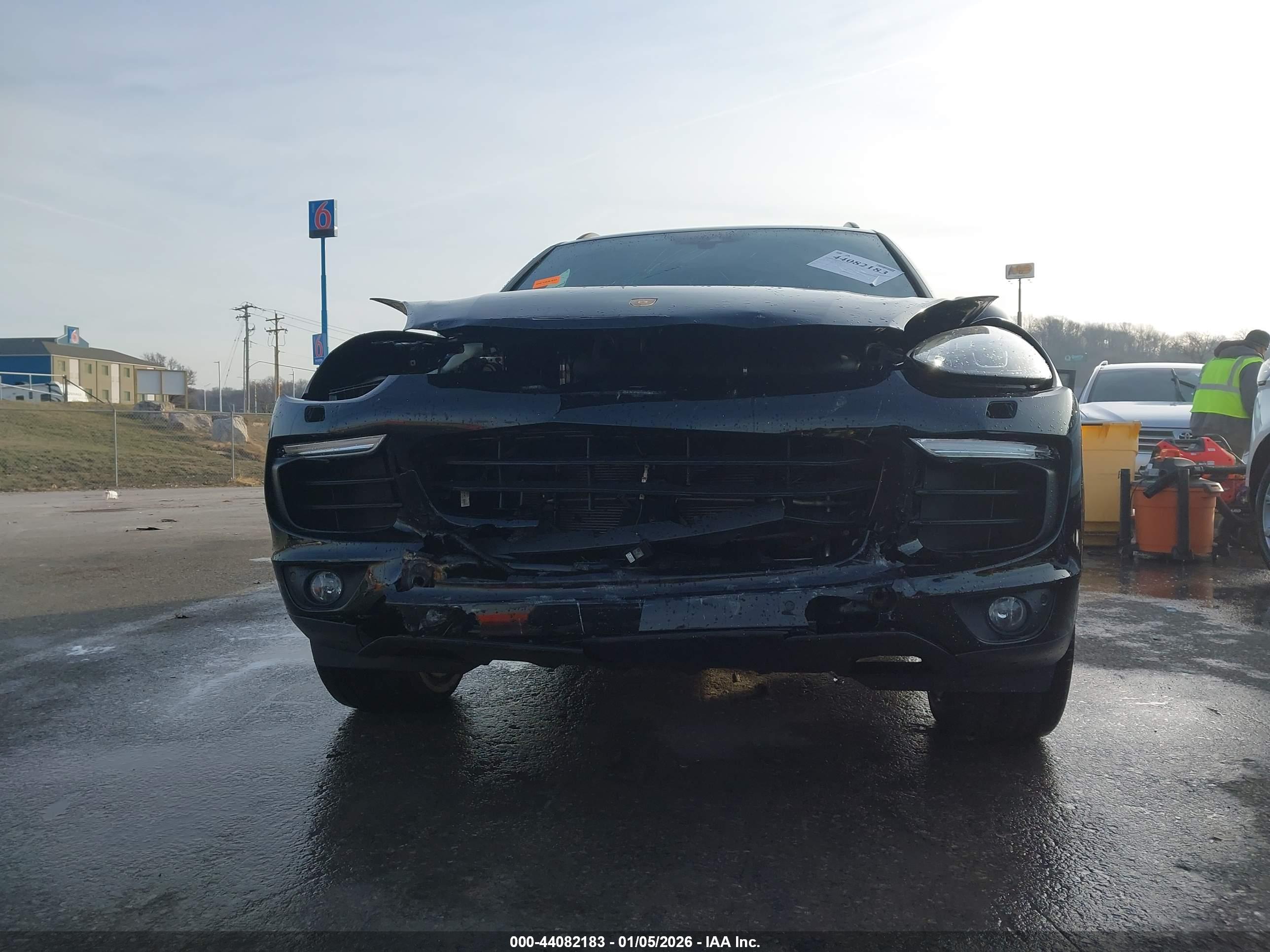 PORSCHE CAYENNE image 6