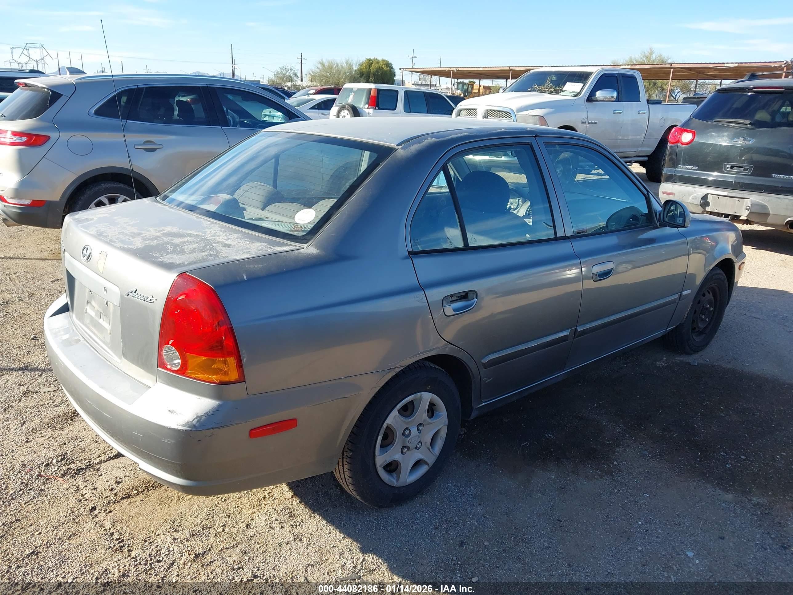 HYUNDAI ACCENT image 4