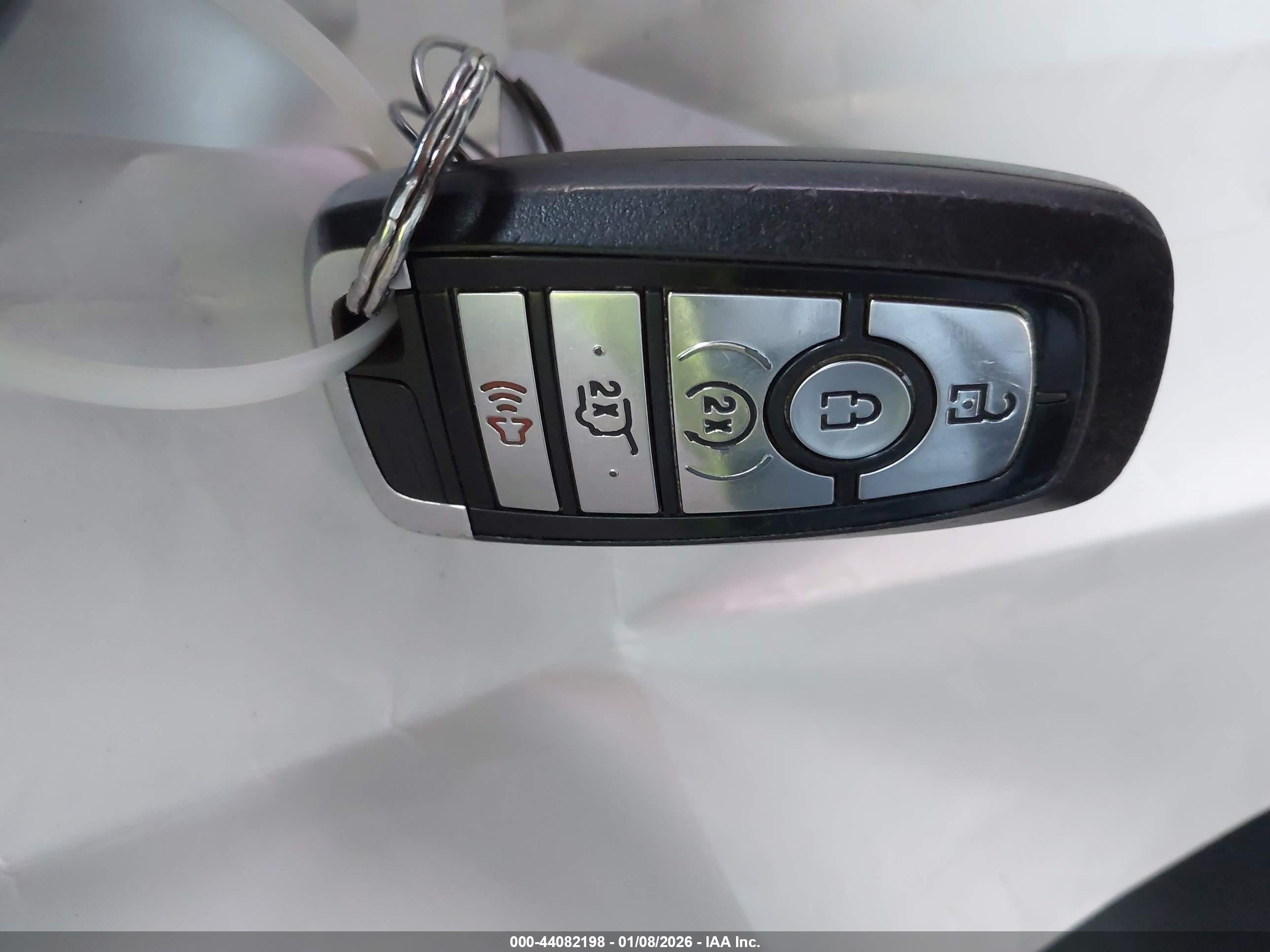FORD EXPLORER image 11