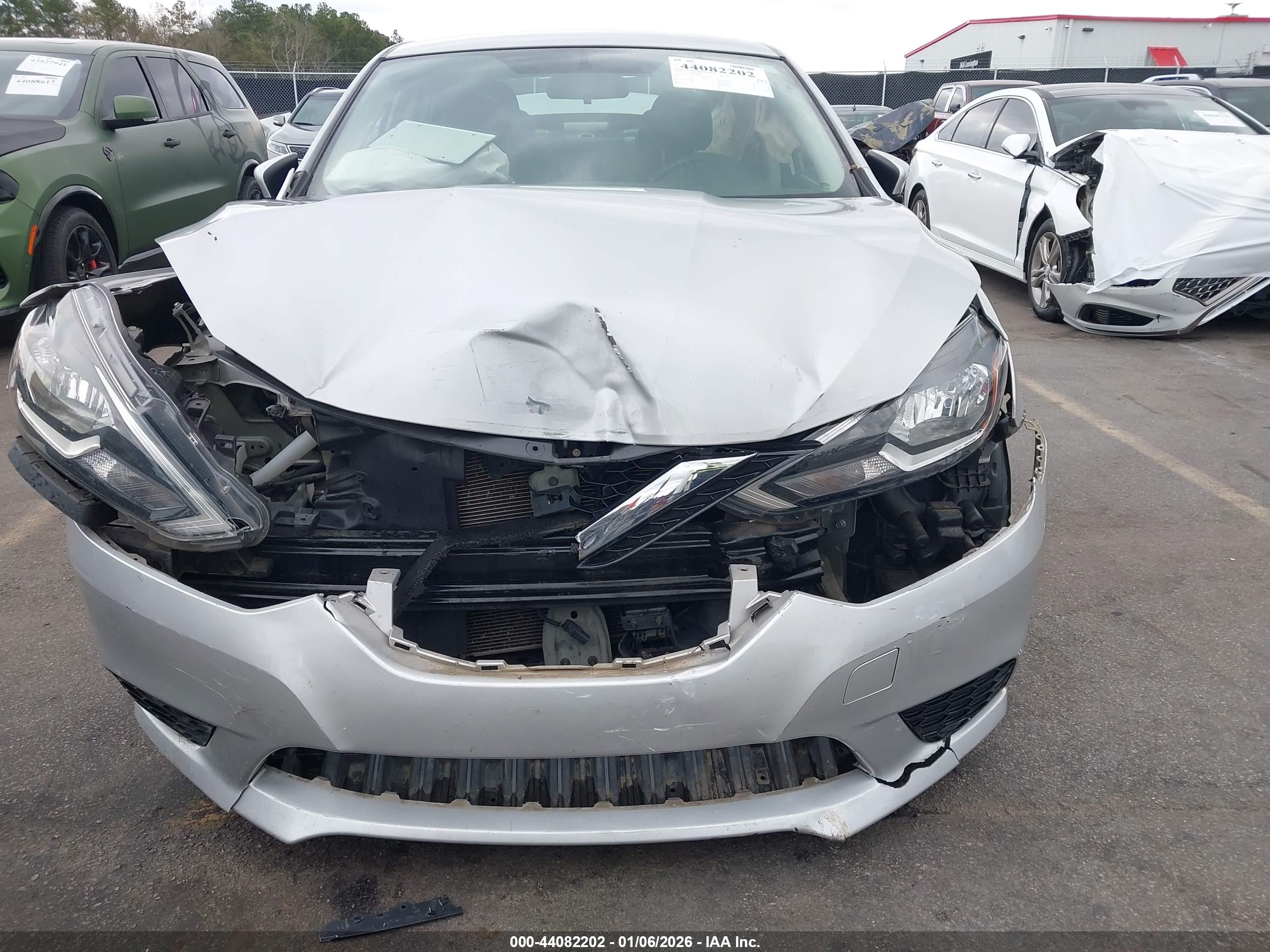 NISSAN SENTRA image 6