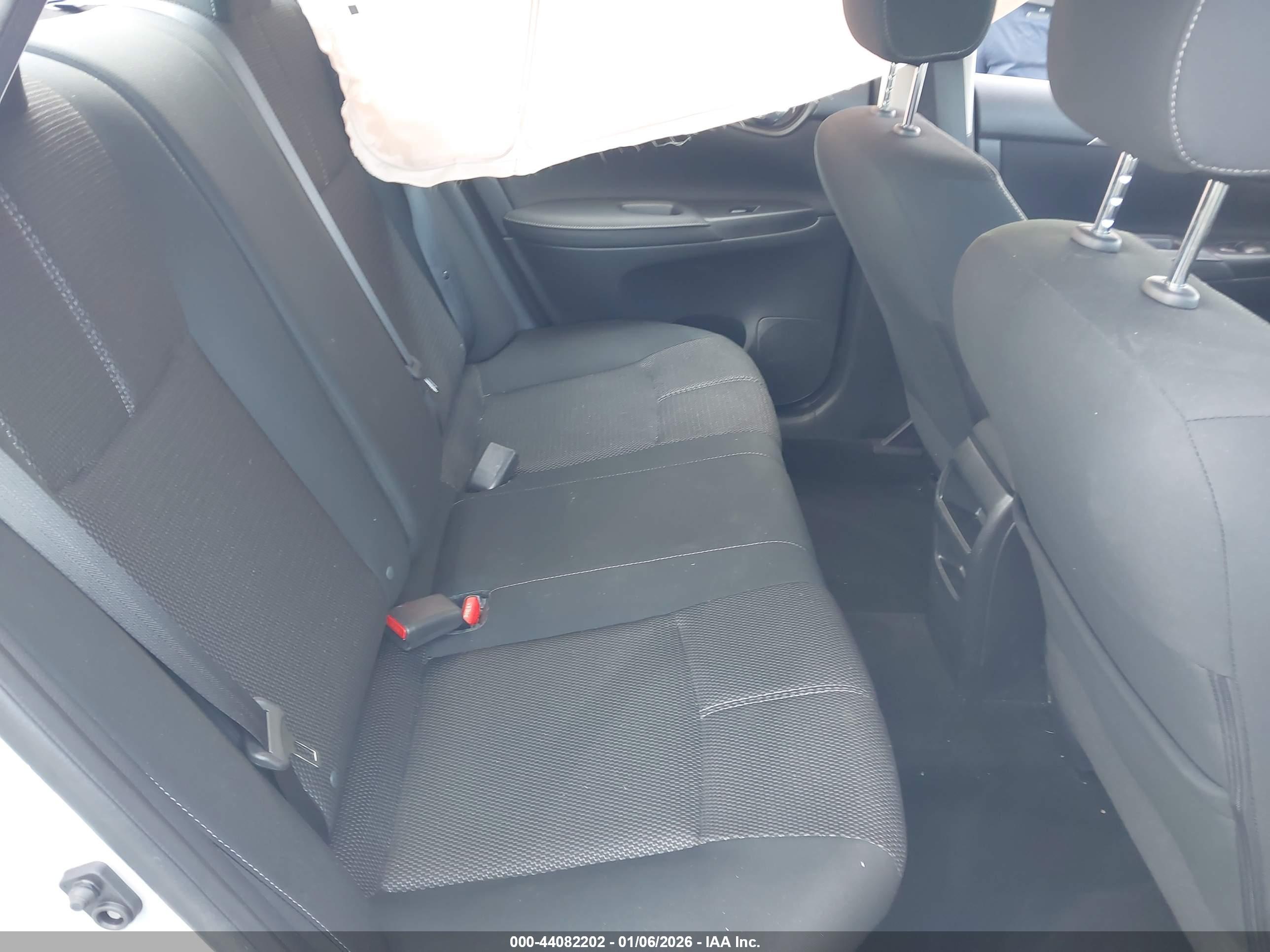 NISSAN SENTRA image 8