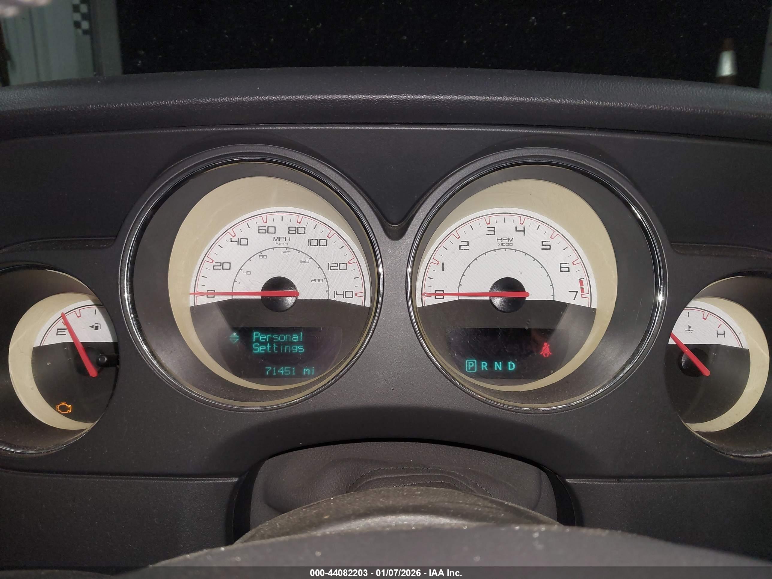 DODGE CHALLENGER image 7