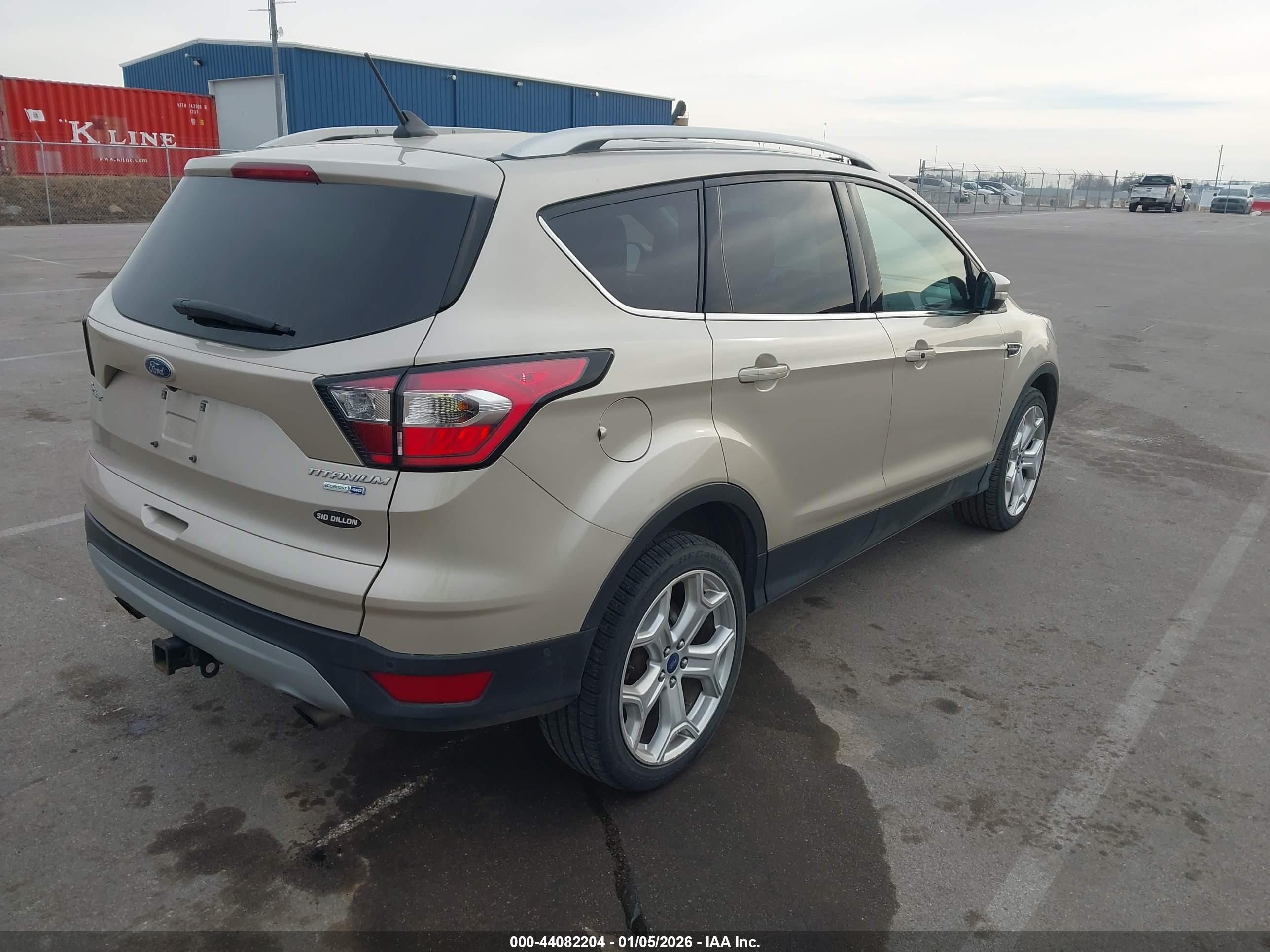 FORD ESCAPE image 4