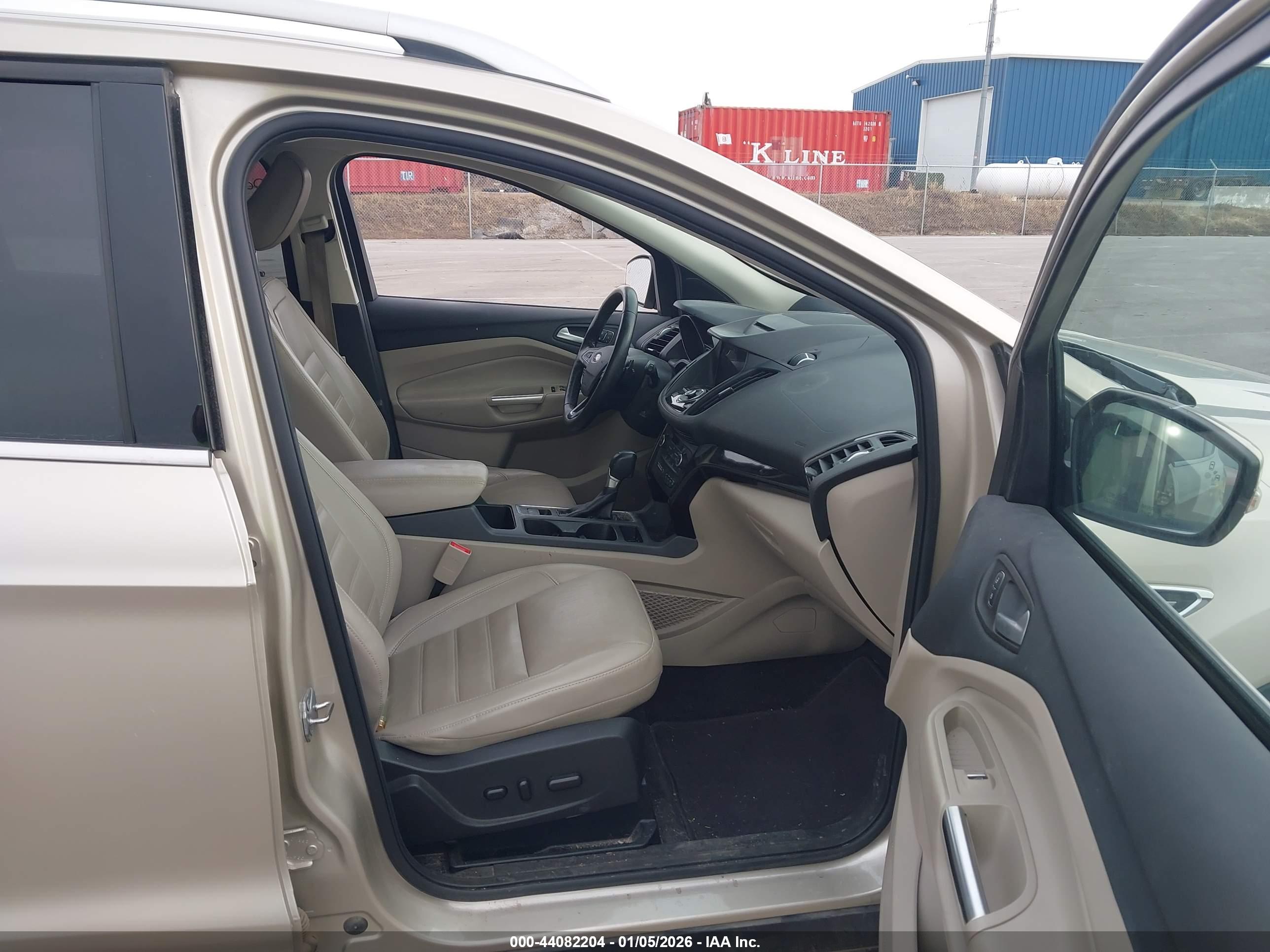 FORD ESCAPE image 5