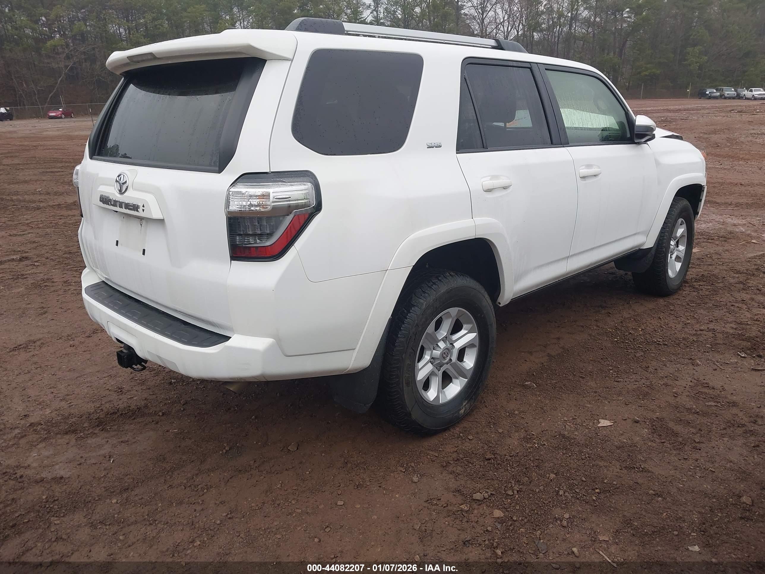 TOYOTA 4RUNNER image 4