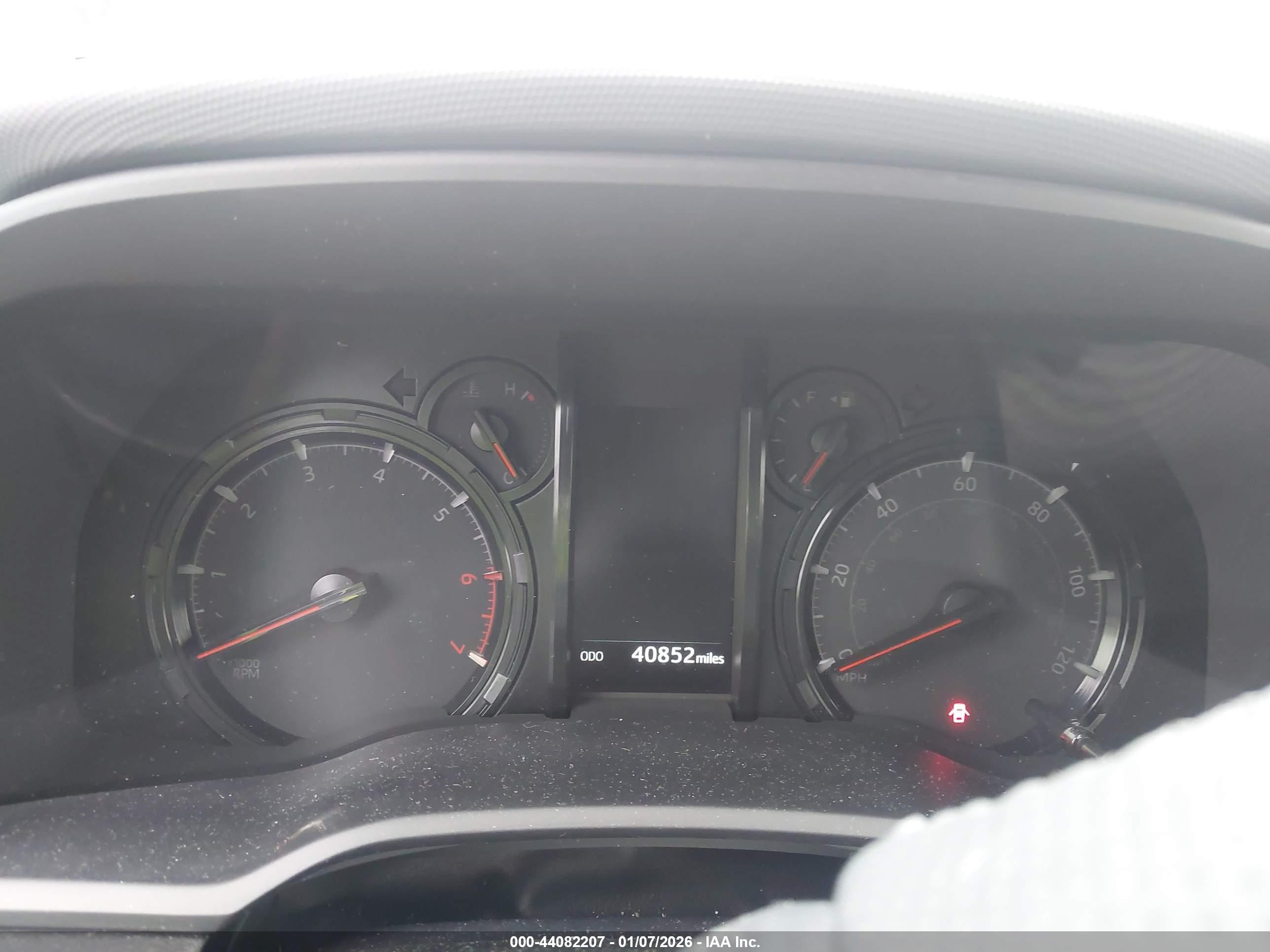 TOYOTA 4RUNNER image 7