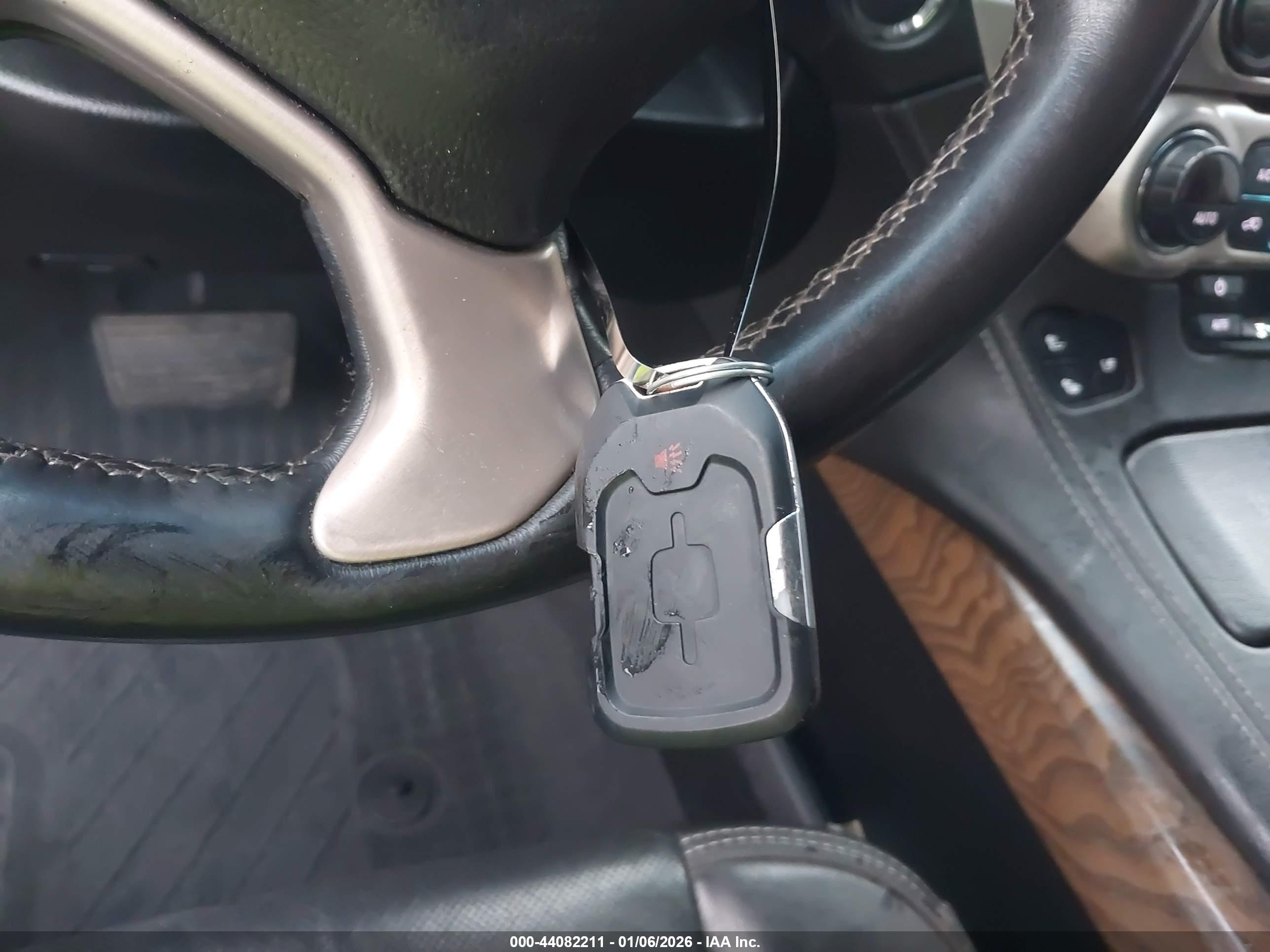 GMC YUKON image 11