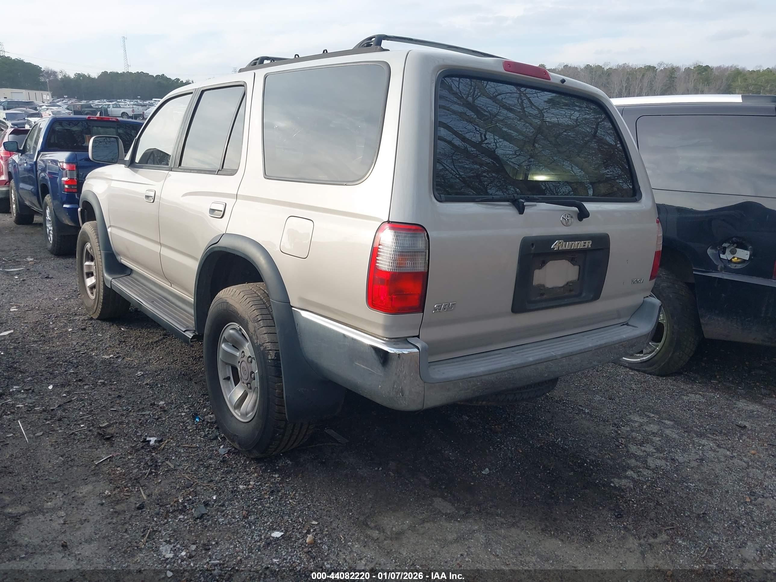 TOYOTA 4RUNNER image 3