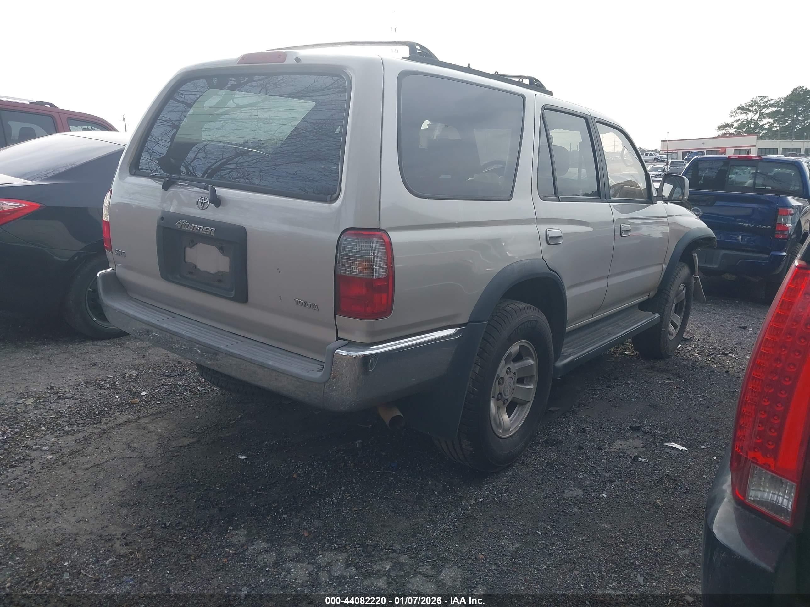 TOYOTA 4RUNNER image 4