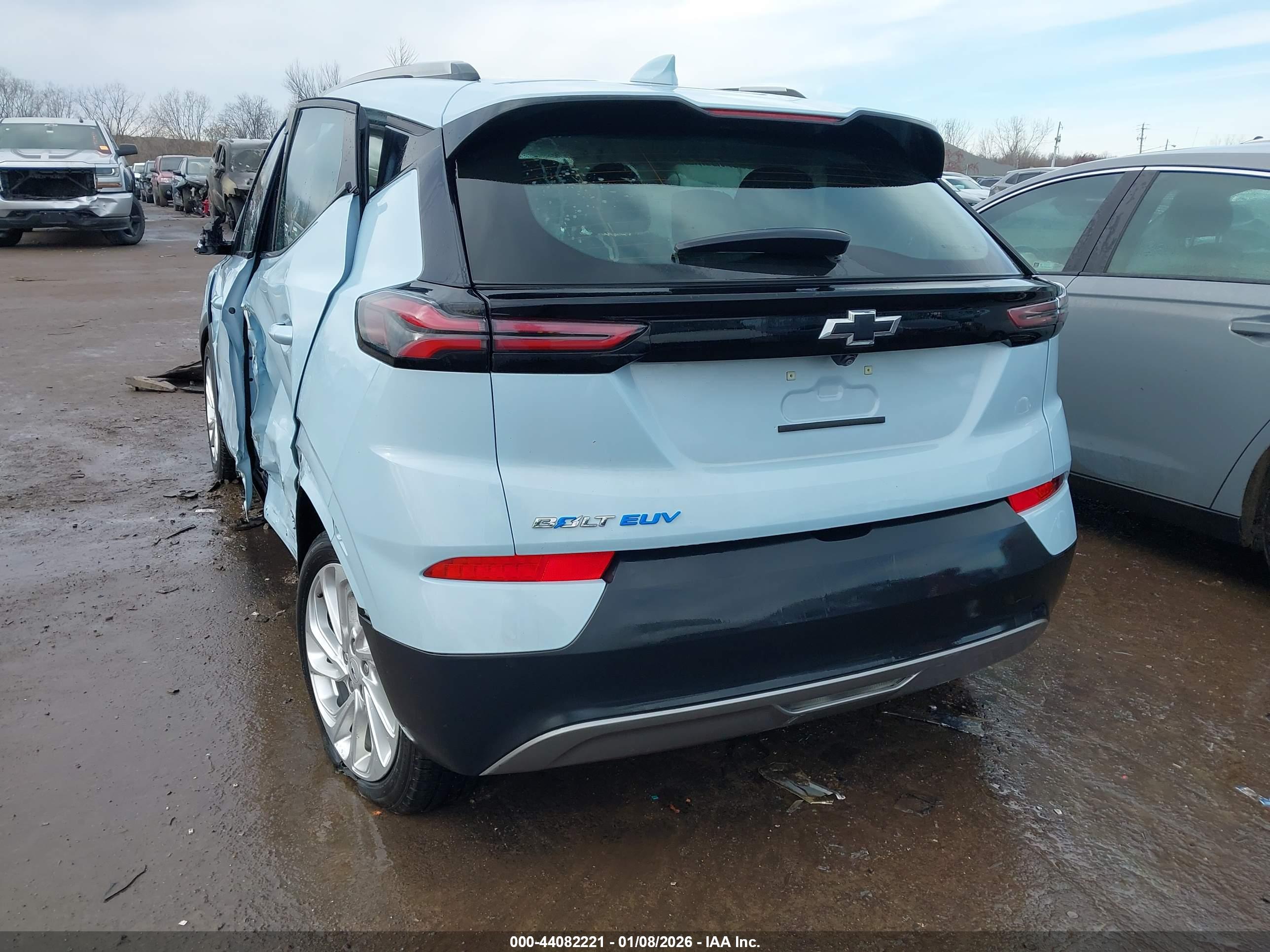 CHEVROLET BOLT image 3