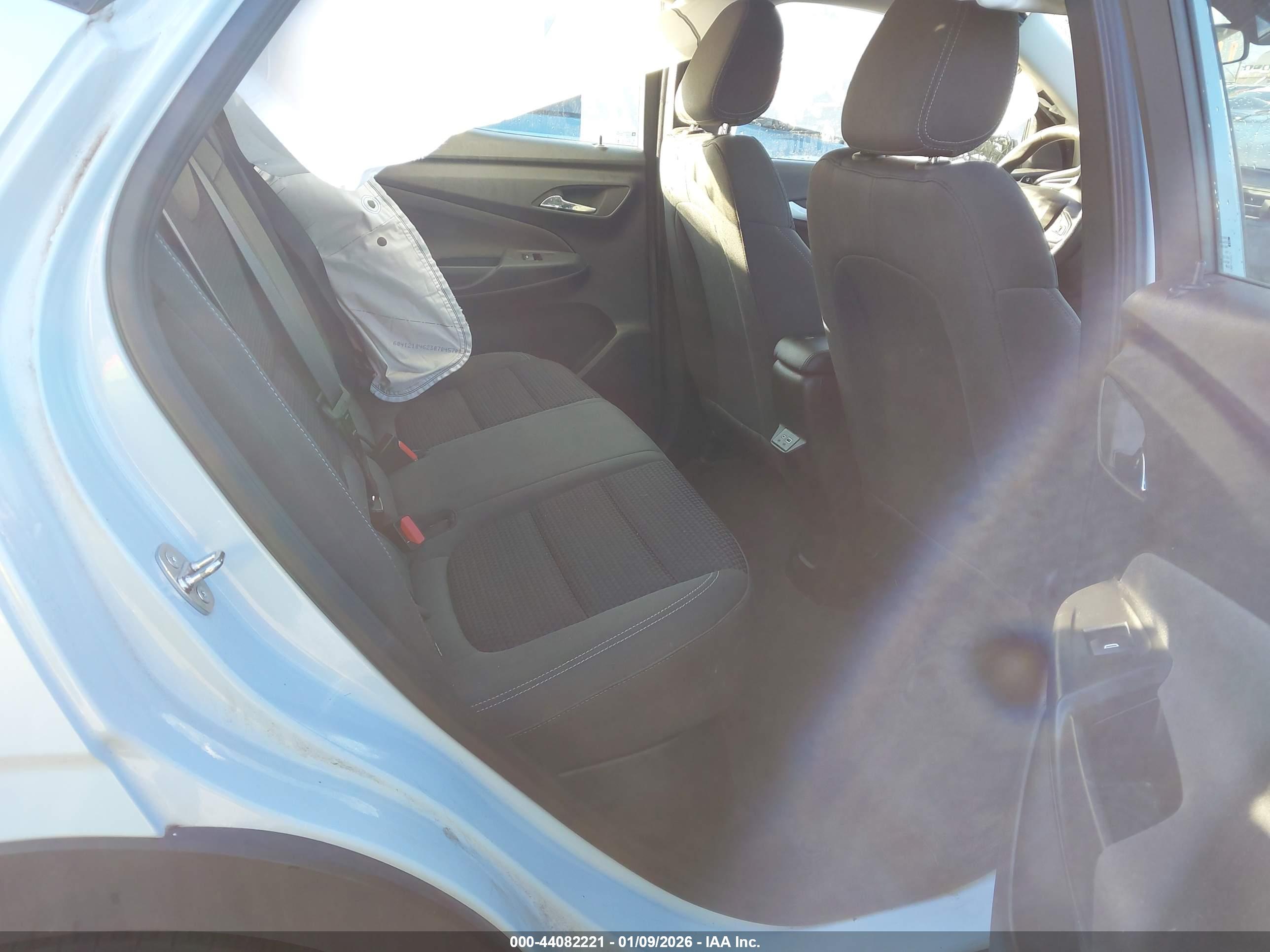 CHEVROLET BOLT image 8