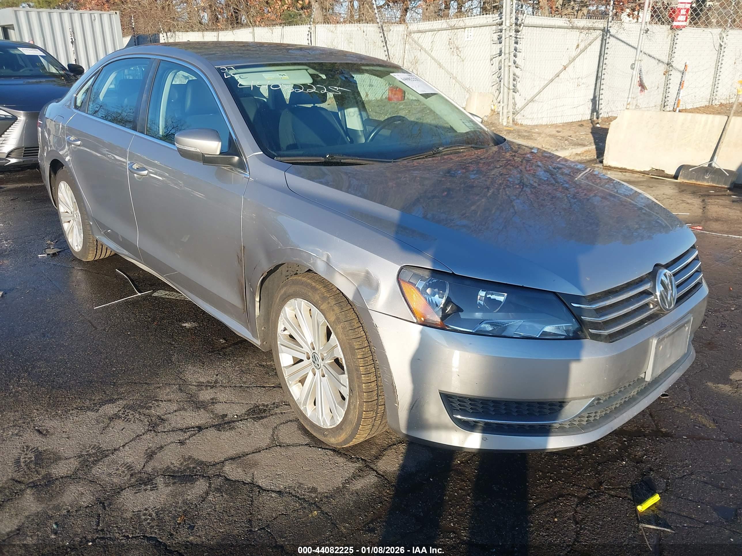 VOLKSWAGEN PASSAT image 6