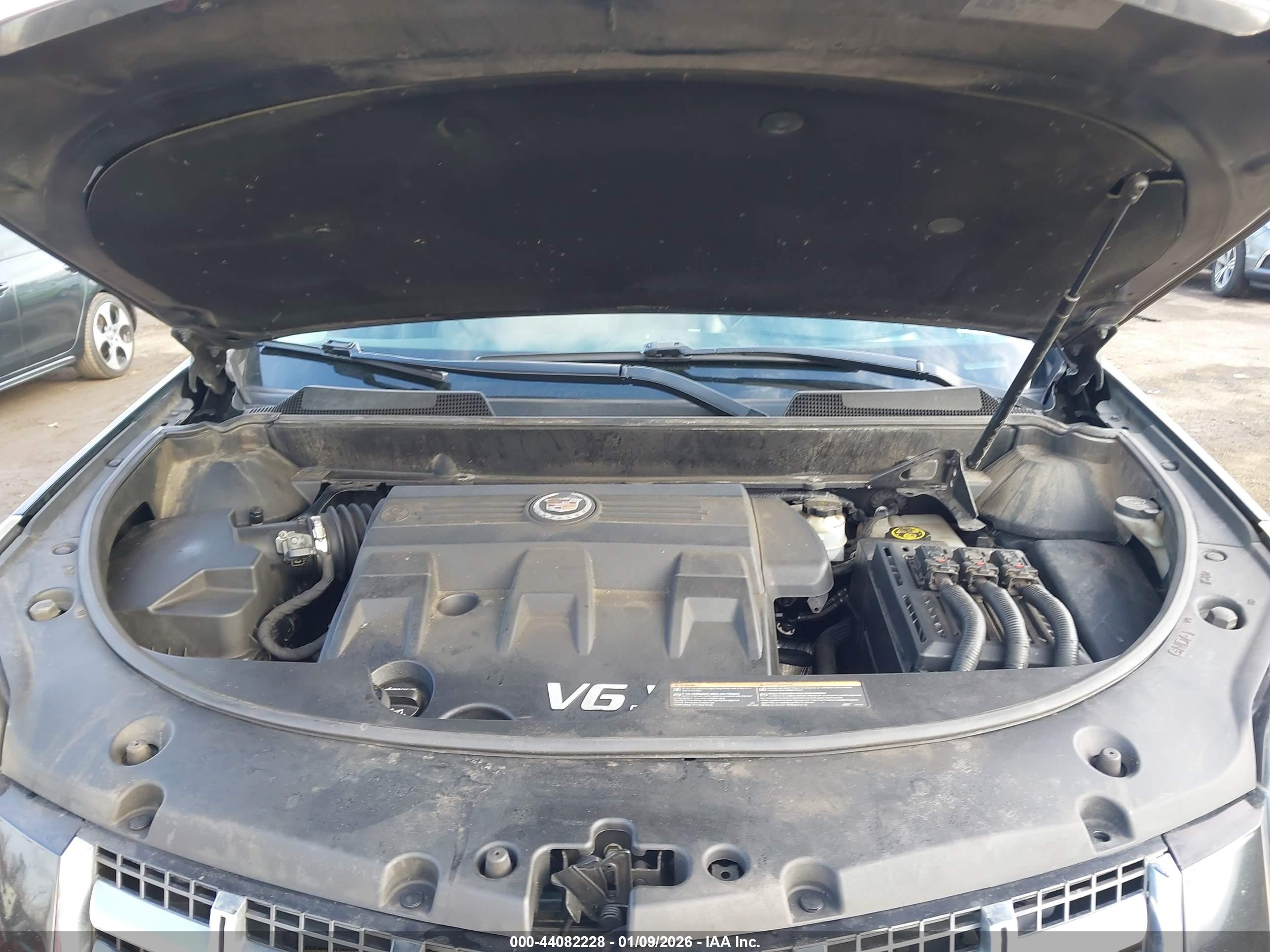 CADILLAC SRX image 10