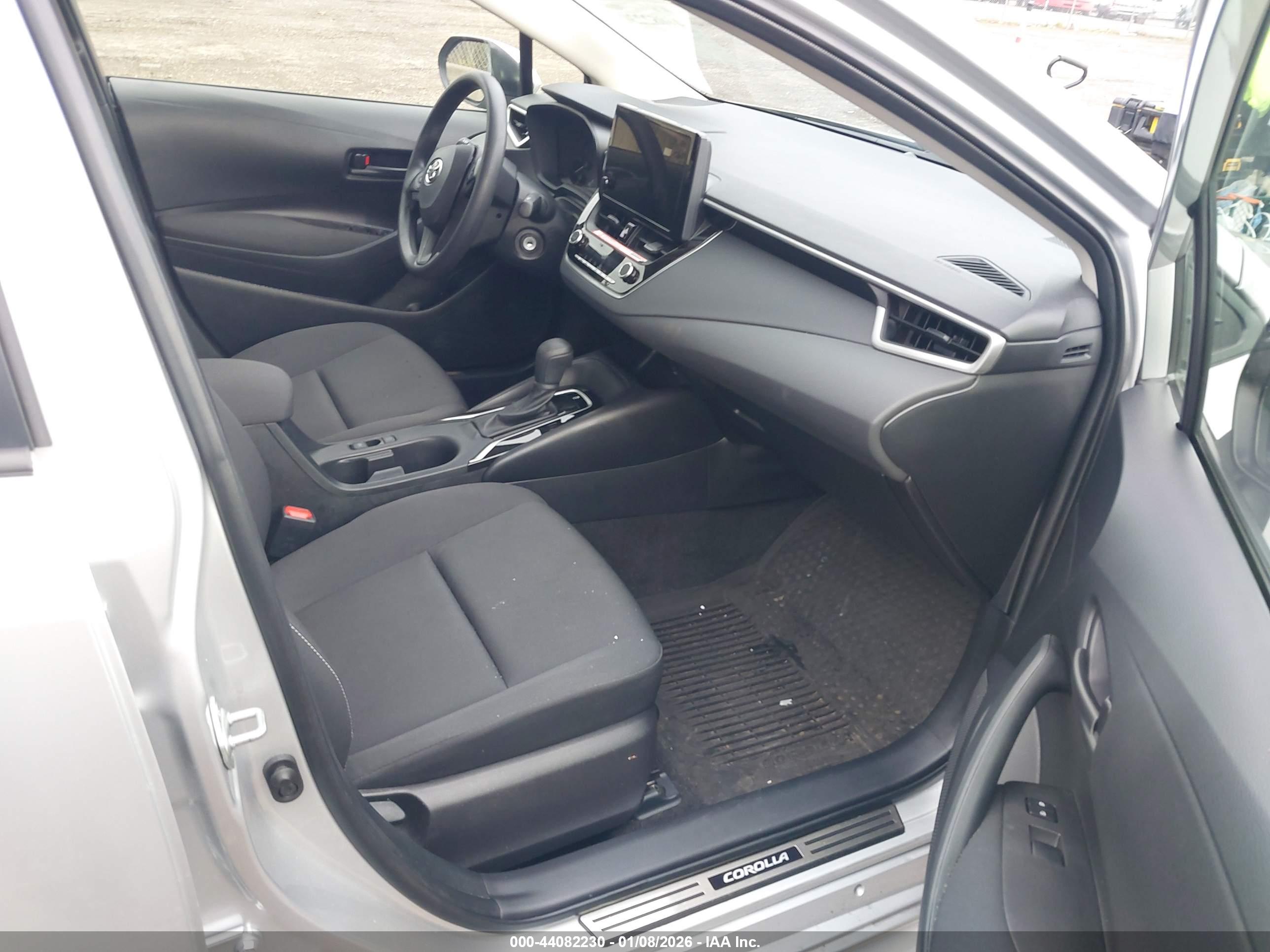 TOYOTA COROLLA image 5