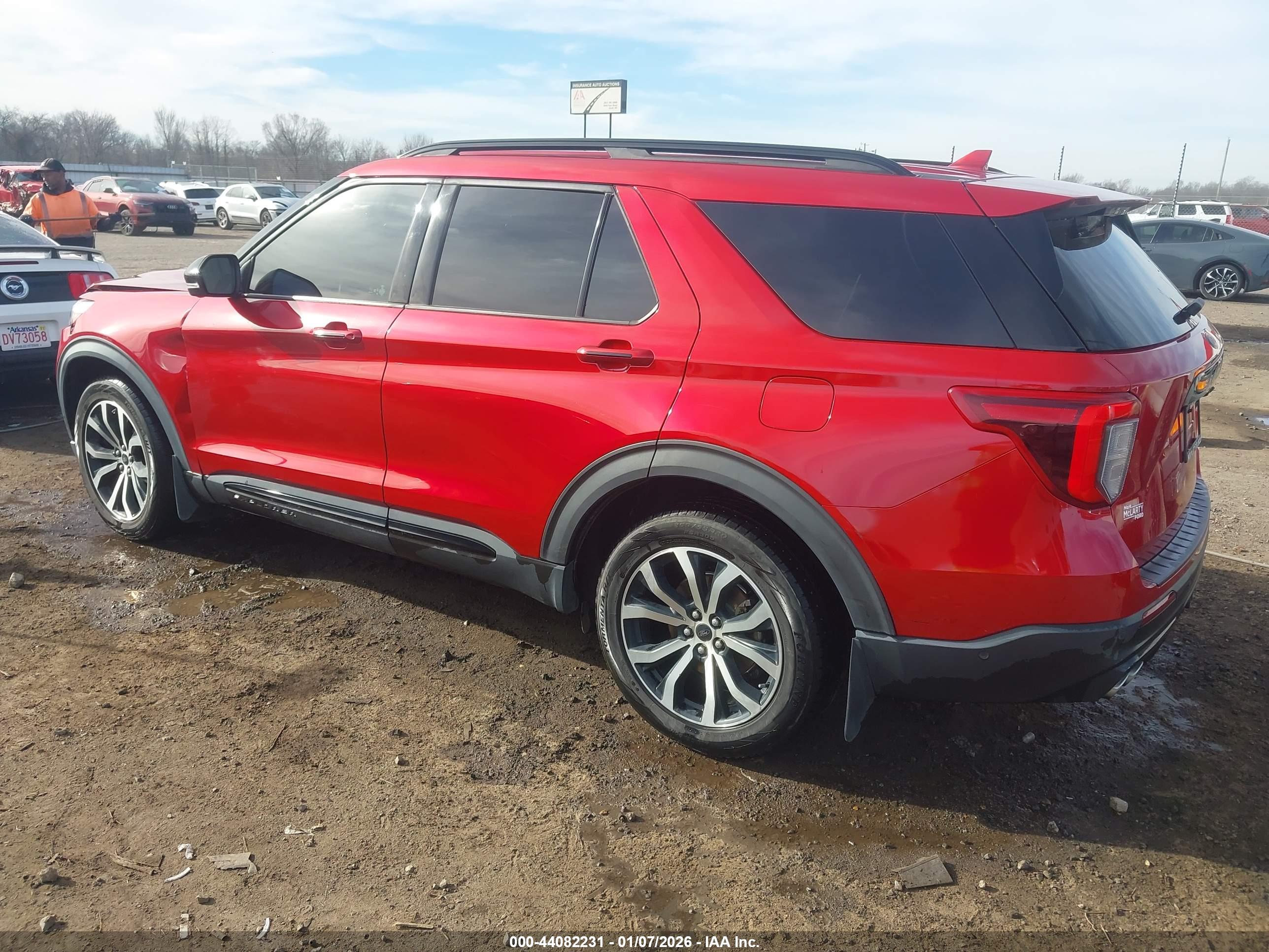 FORD EXPLORER image 3