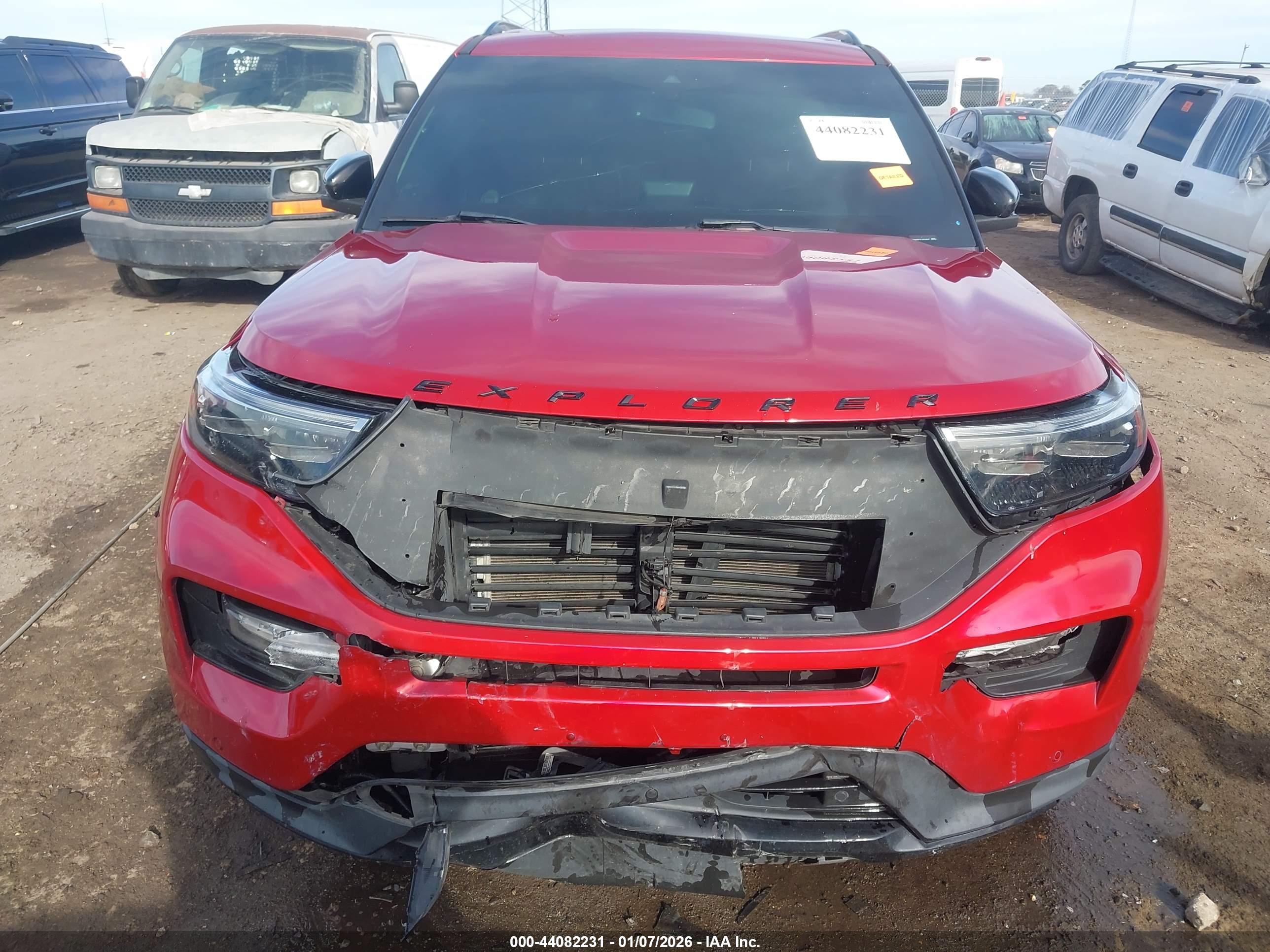 FORD EXPLORER image 6