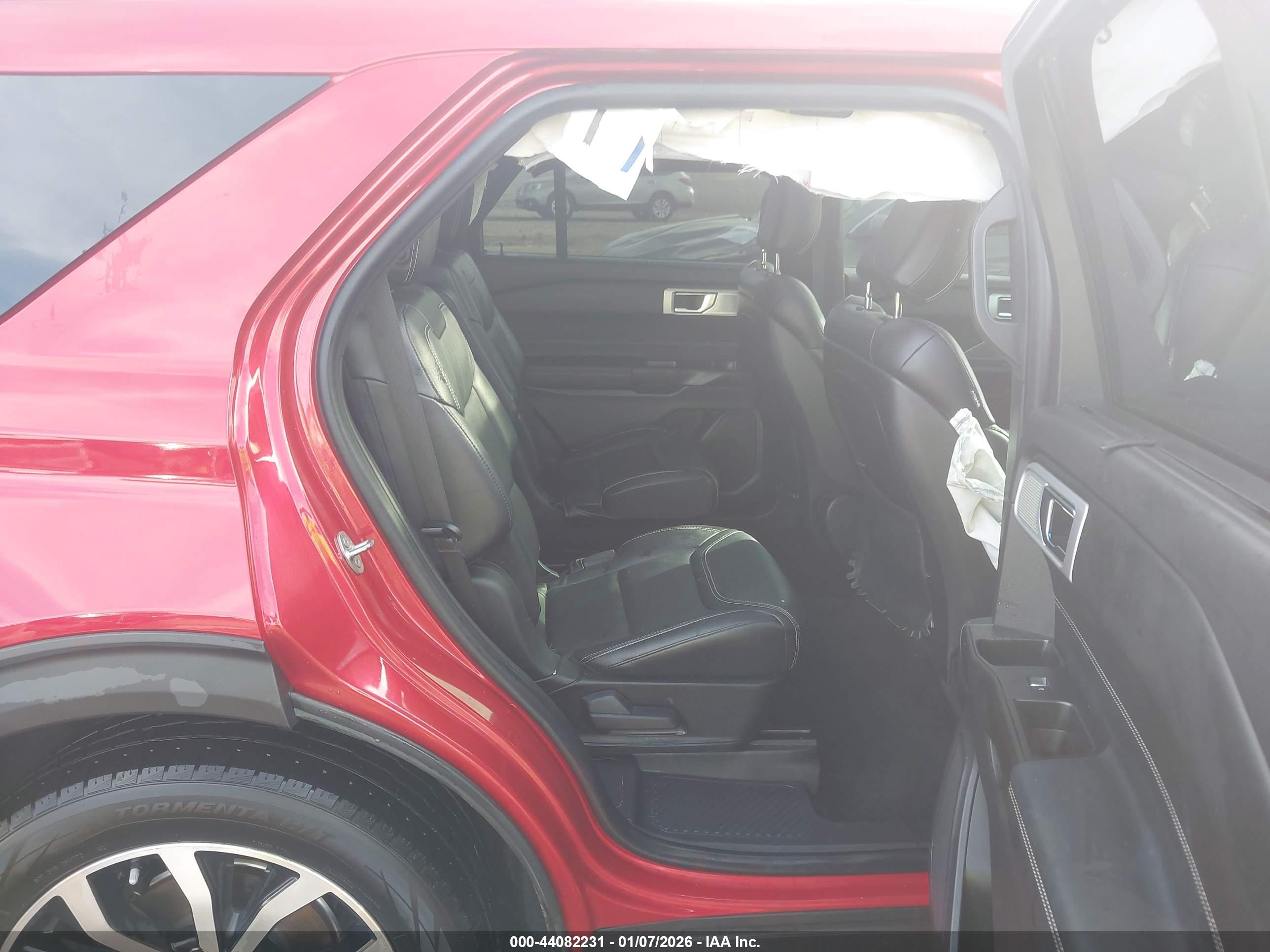 FORD EXPLORER image 8