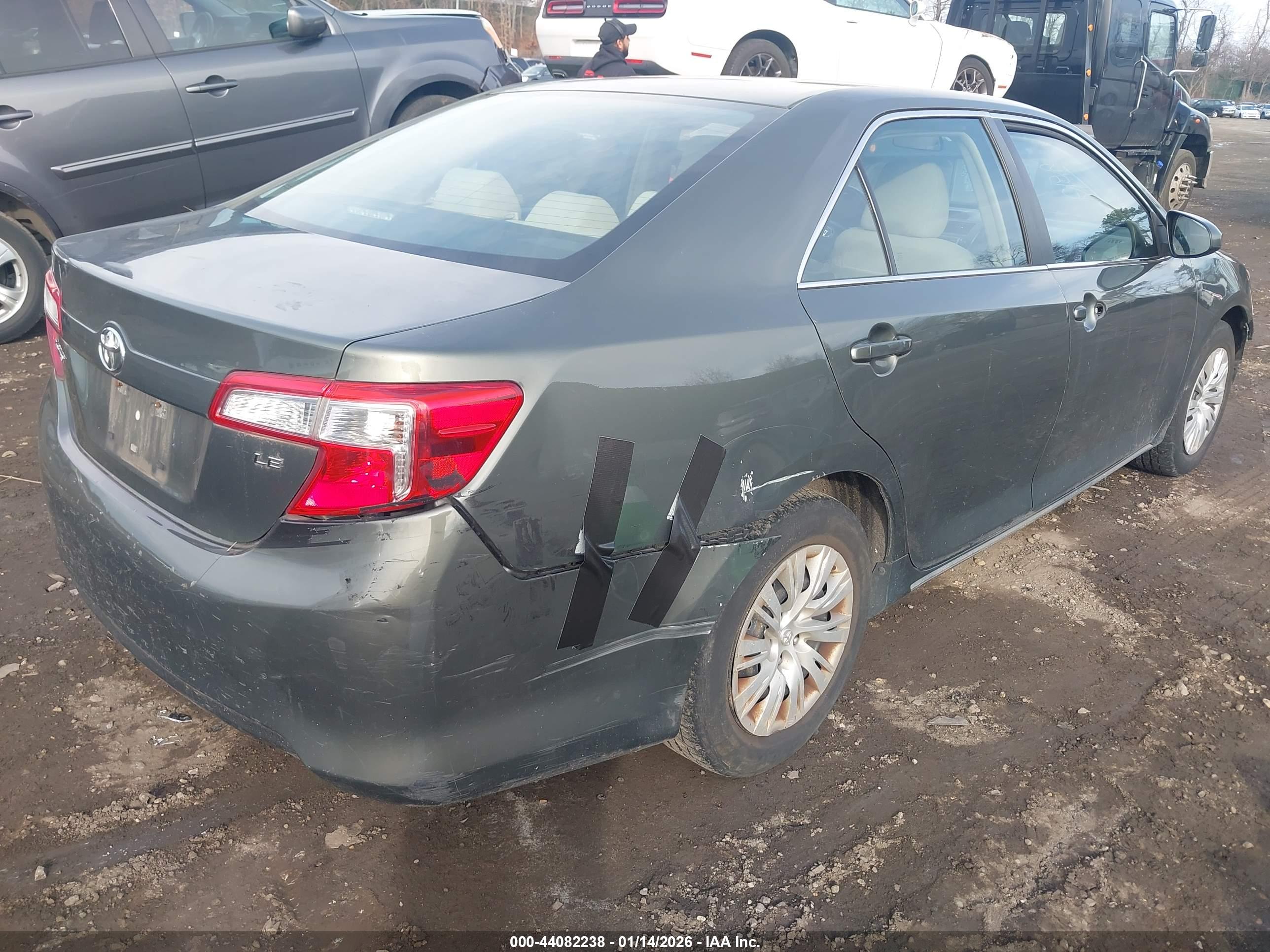 TOYOTA CAMRY image 4