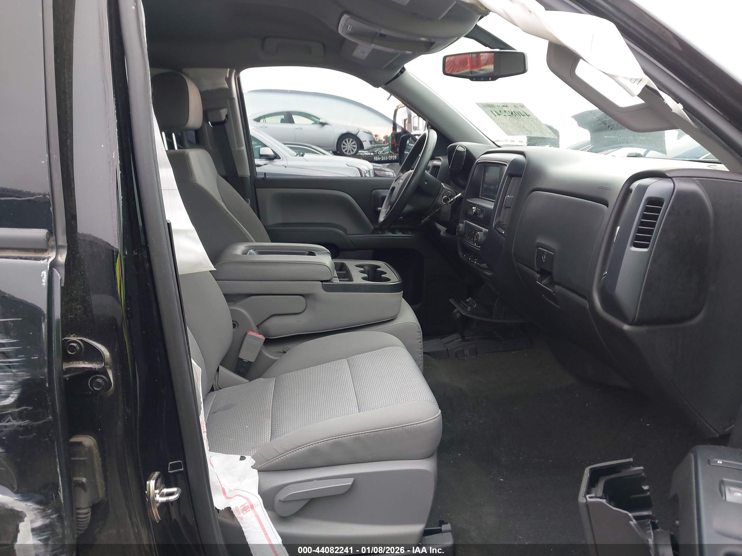 CHEVROLET SILVERADO image 5