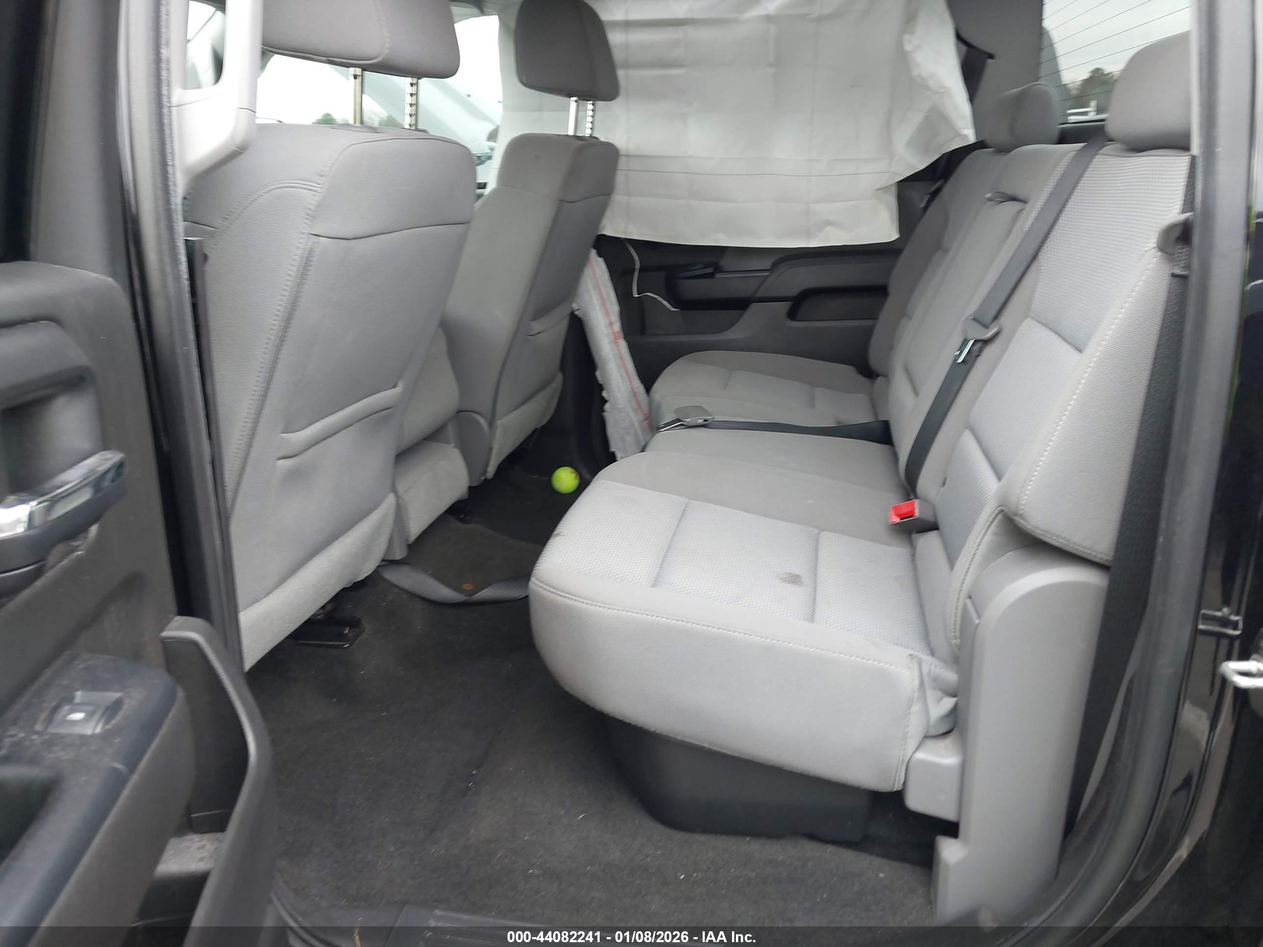 CHEVROLET SILVERADO image 8