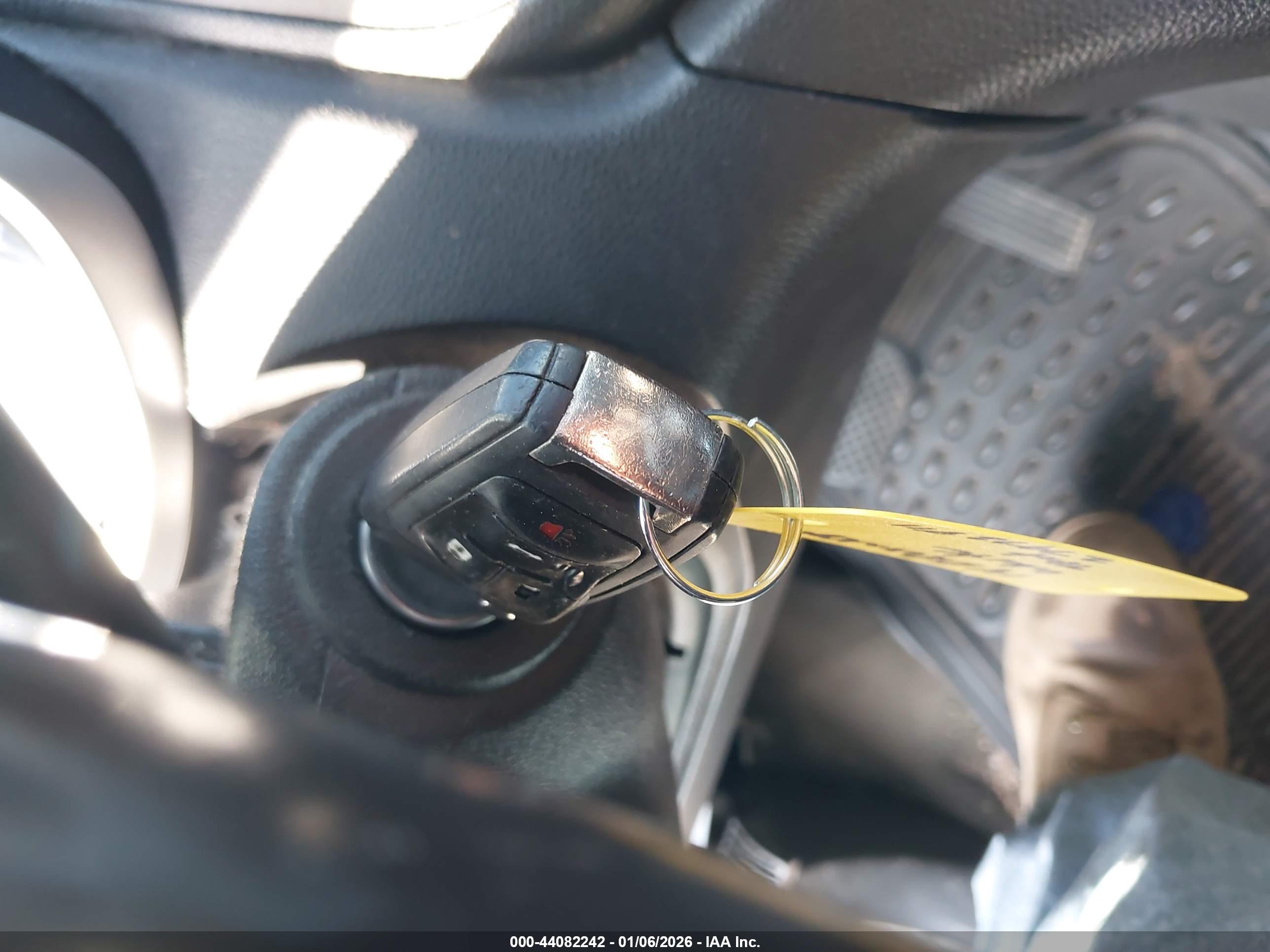 CHEVROLET EQUINOX image 11