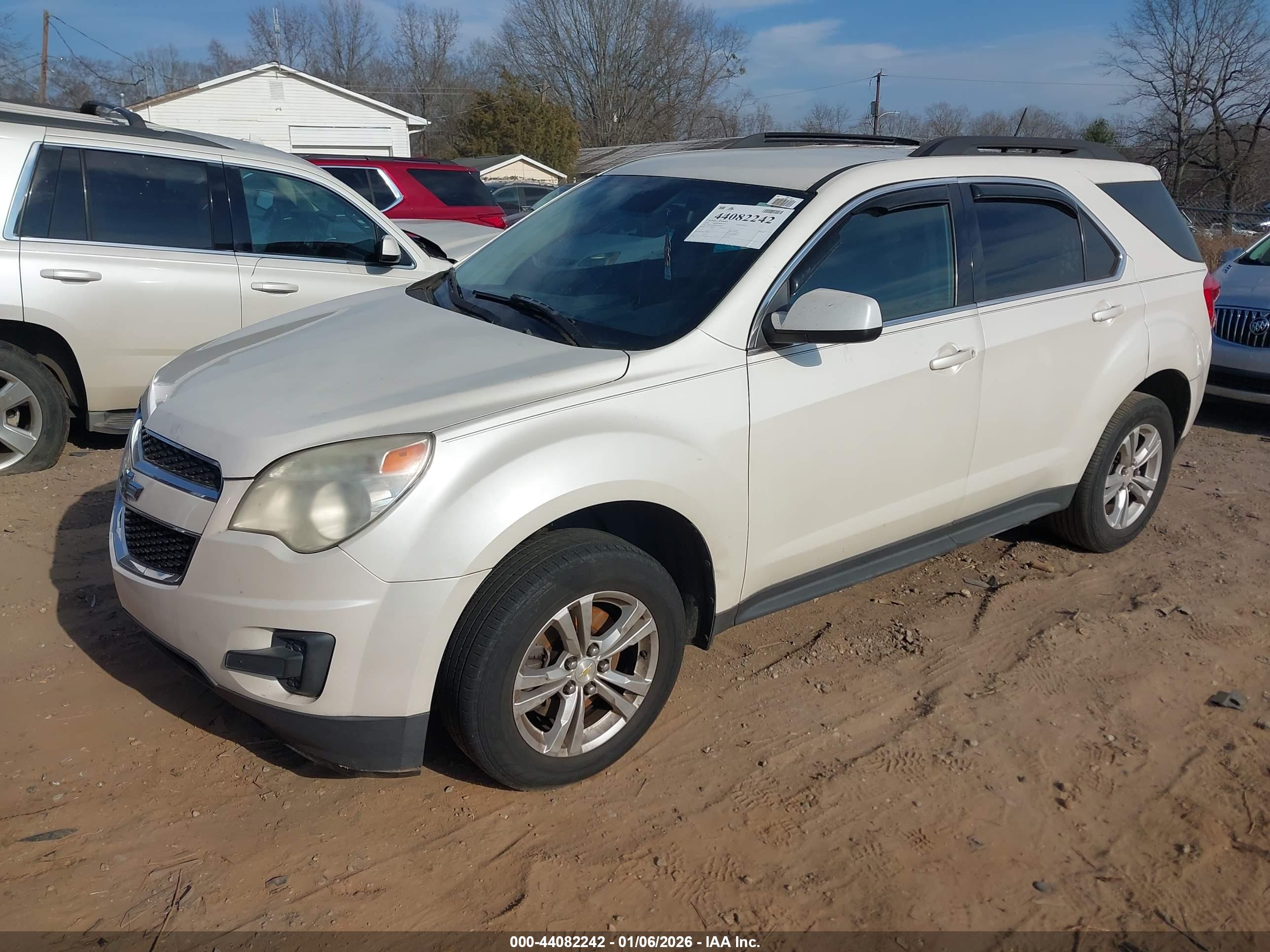CHEVROLET EQUINOX image 2