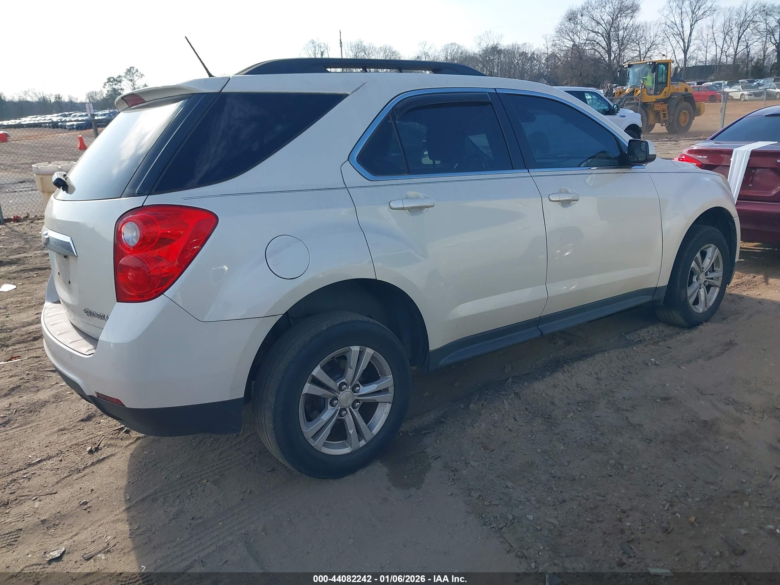 CHEVROLET EQUINOX image 4