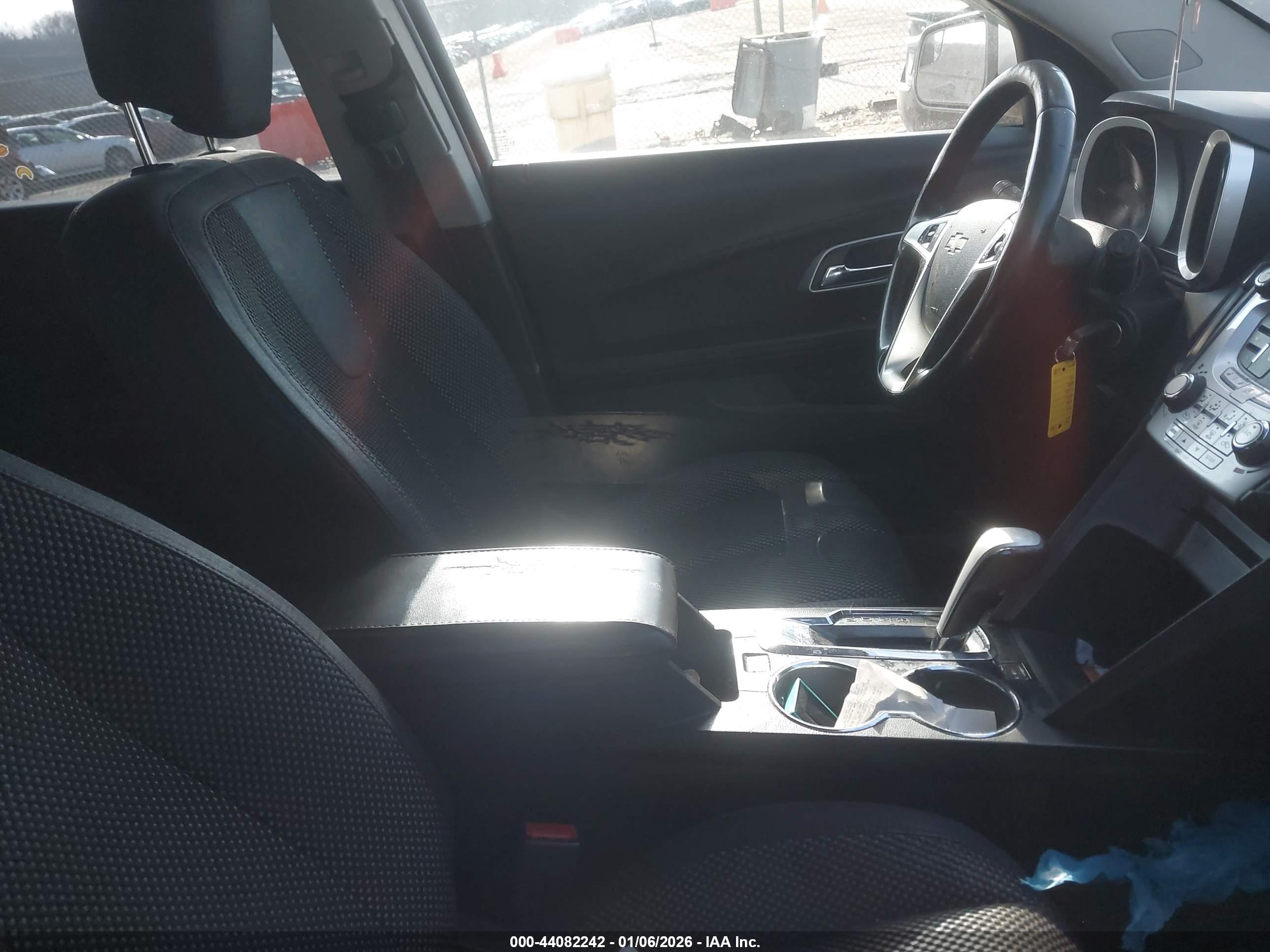 CHEVROLET EQUINOX image 5
