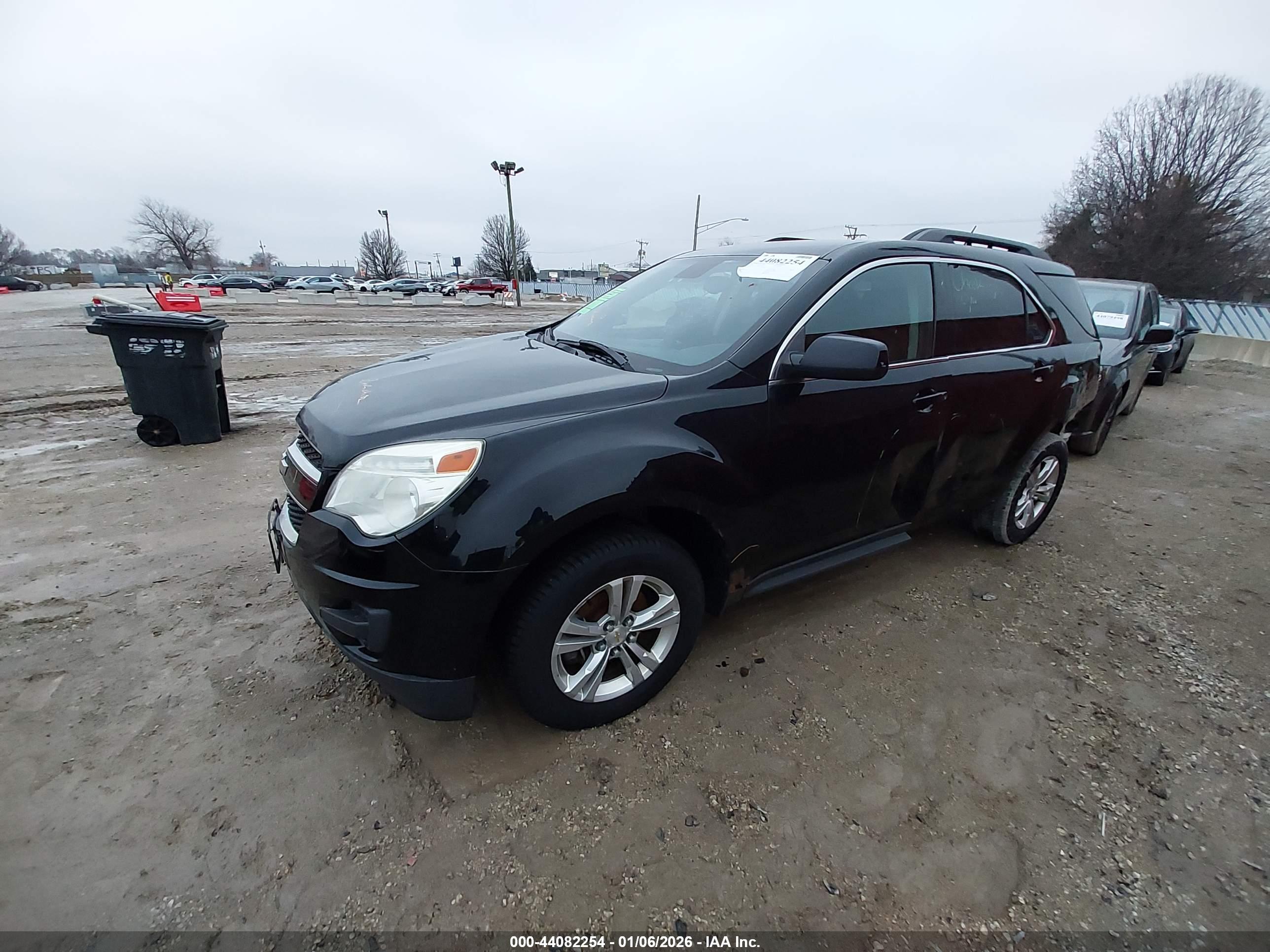 CHEVROLET EQUINOX image 2