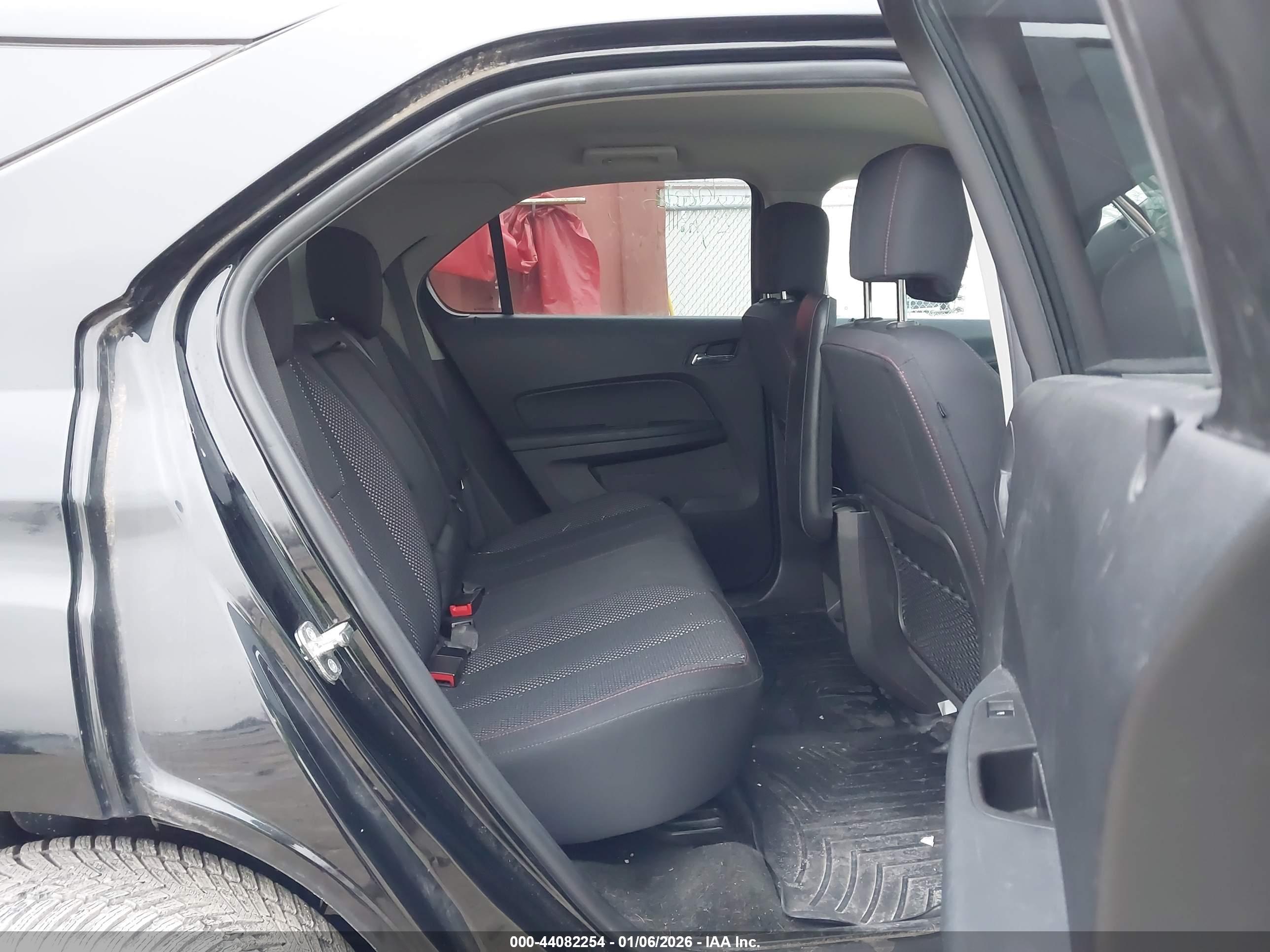 CHEVROLET EQUINOX image 8