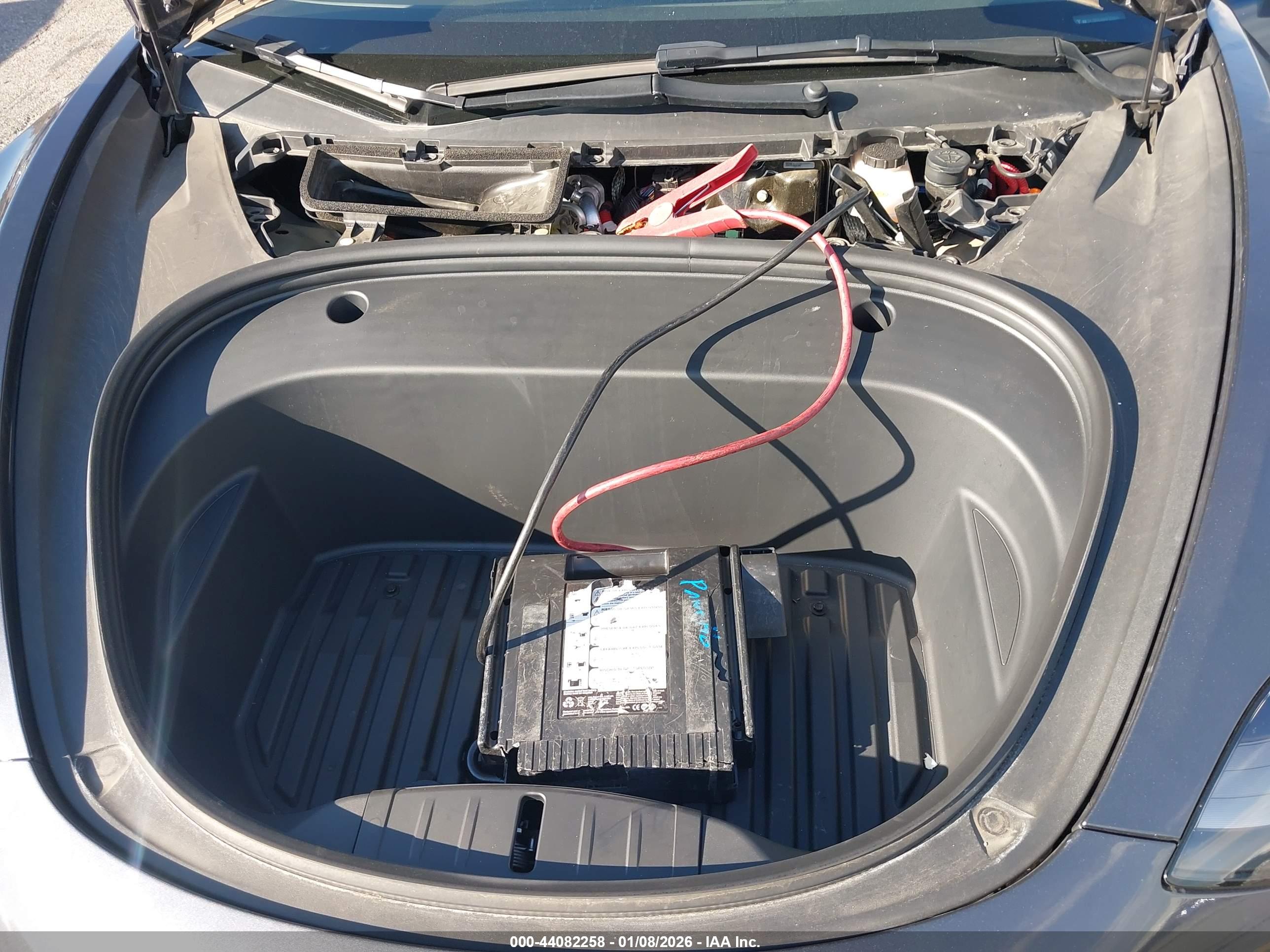 TESLA MODEL image 10