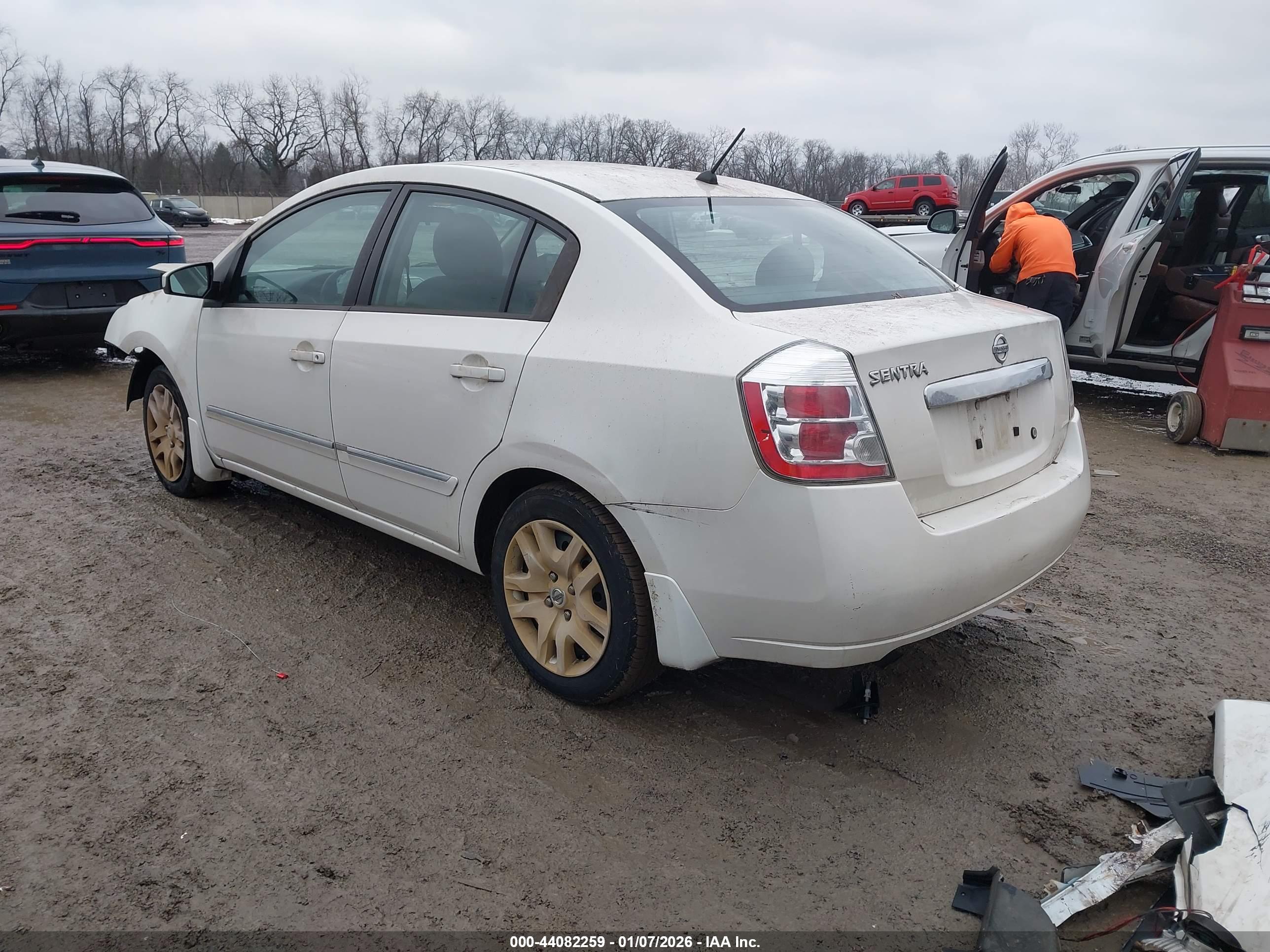NISSAN SENTRA image 3