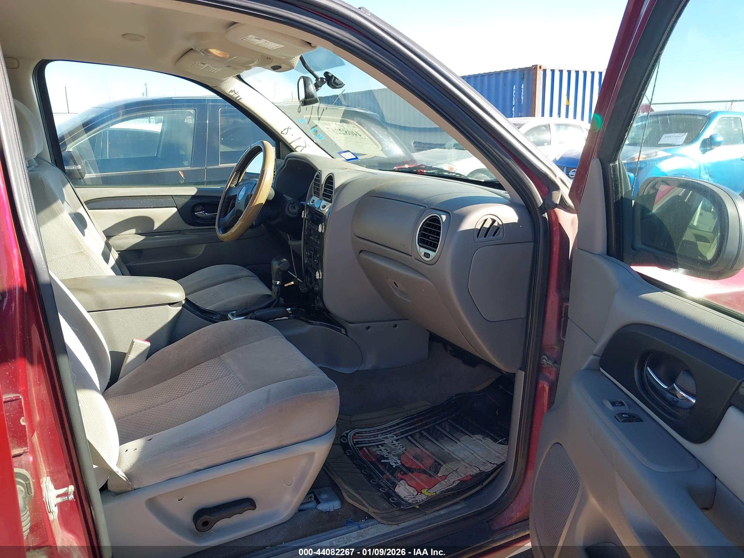 GMC ENVOY image 5