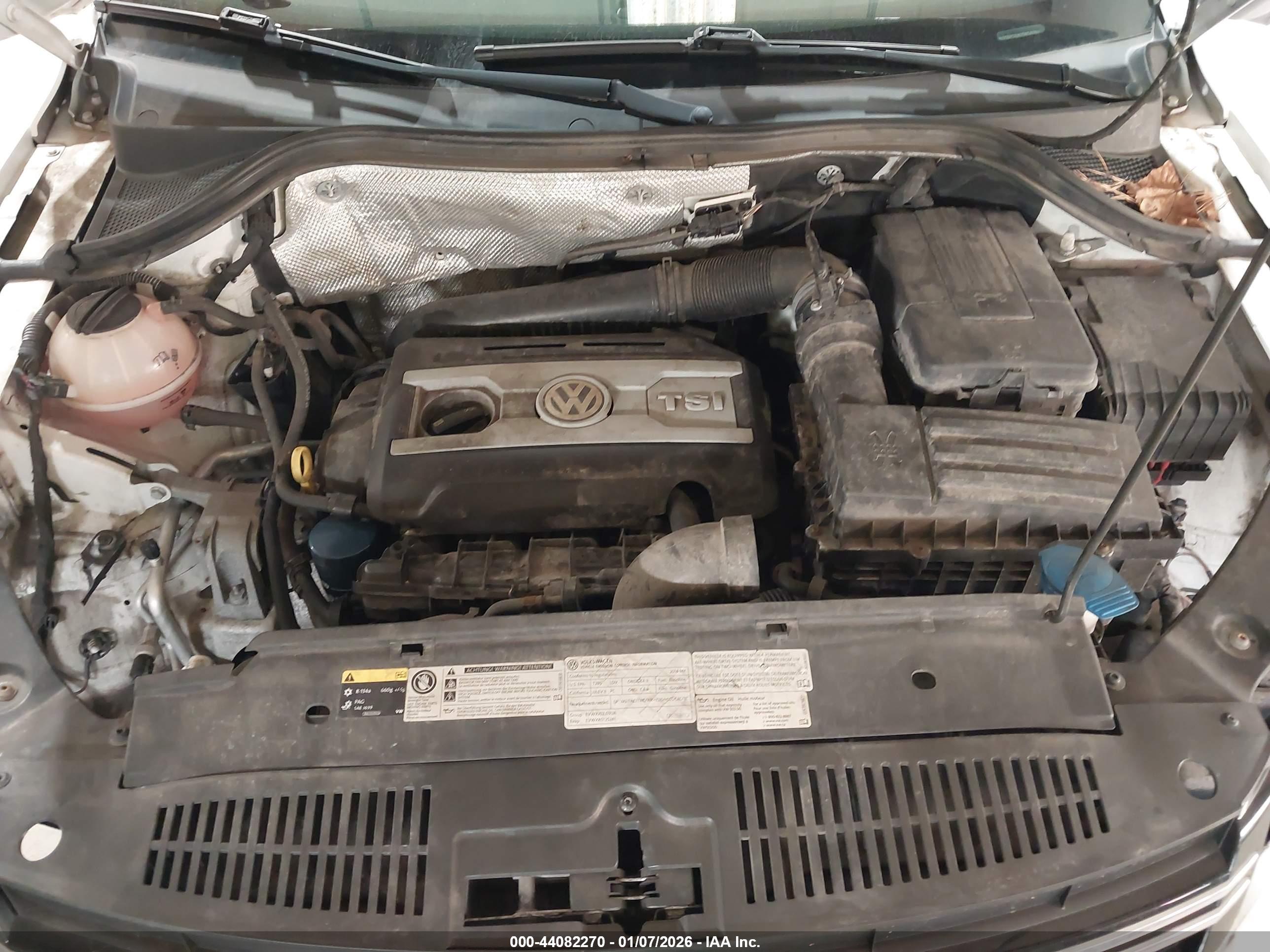 VOLKSWAGEN TIGUAN image 10
