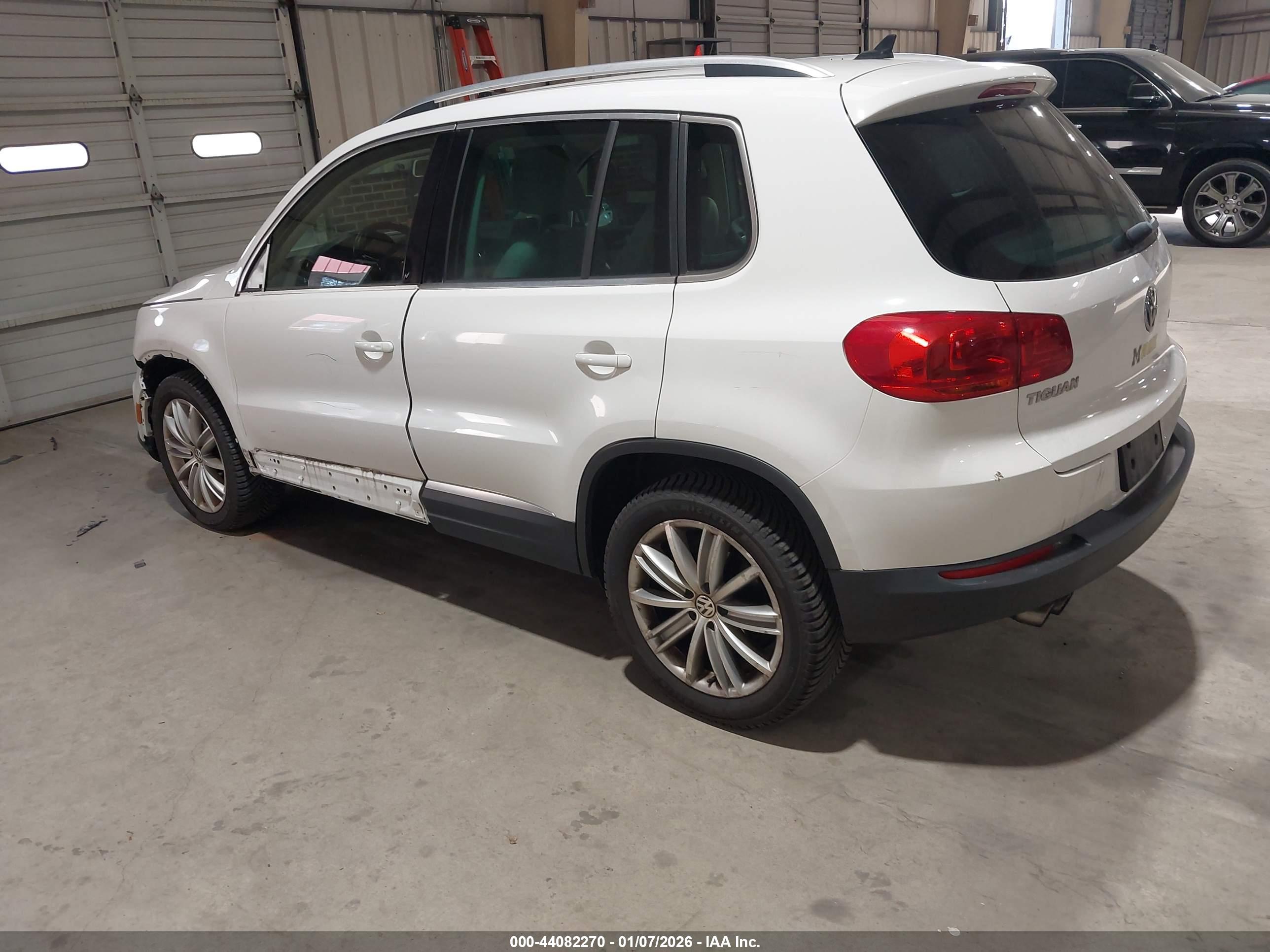 VOLKSWAGEN TIGUAN image 3