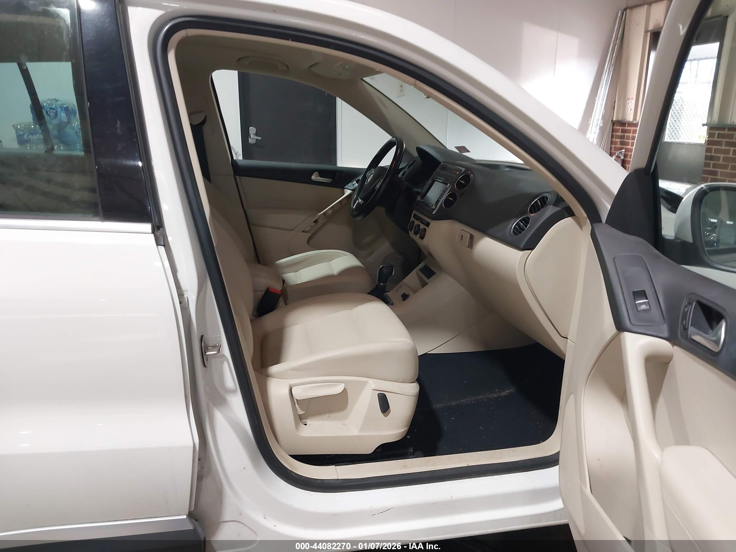 VOLKSWAGEN TIGUAN image 5