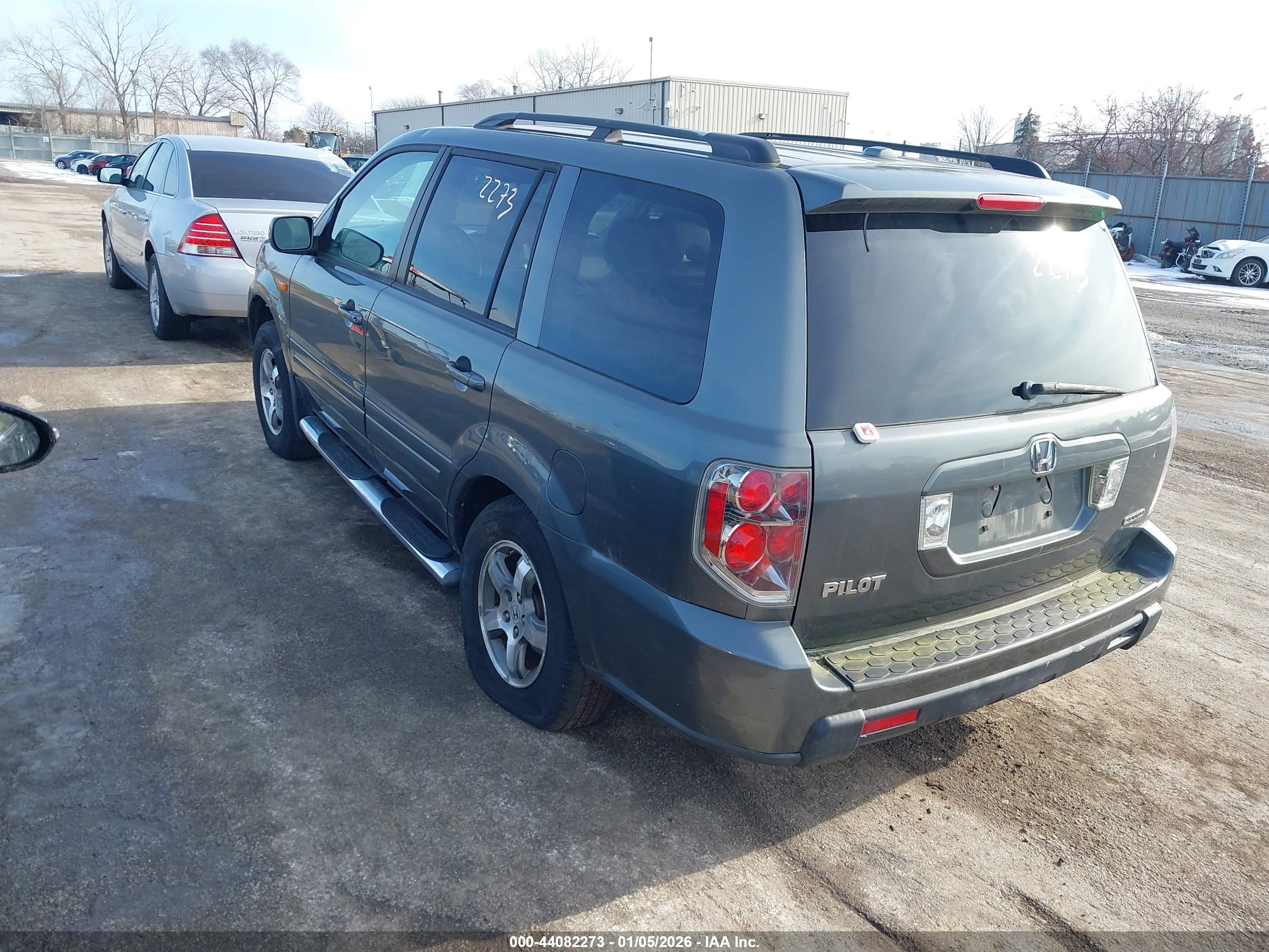 HONDA PILOT image 3