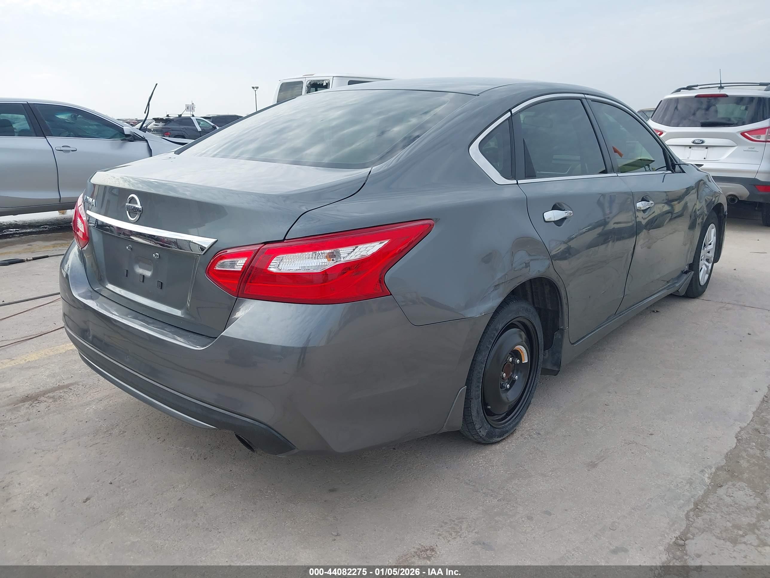 NISSAN ALTIMA image 4