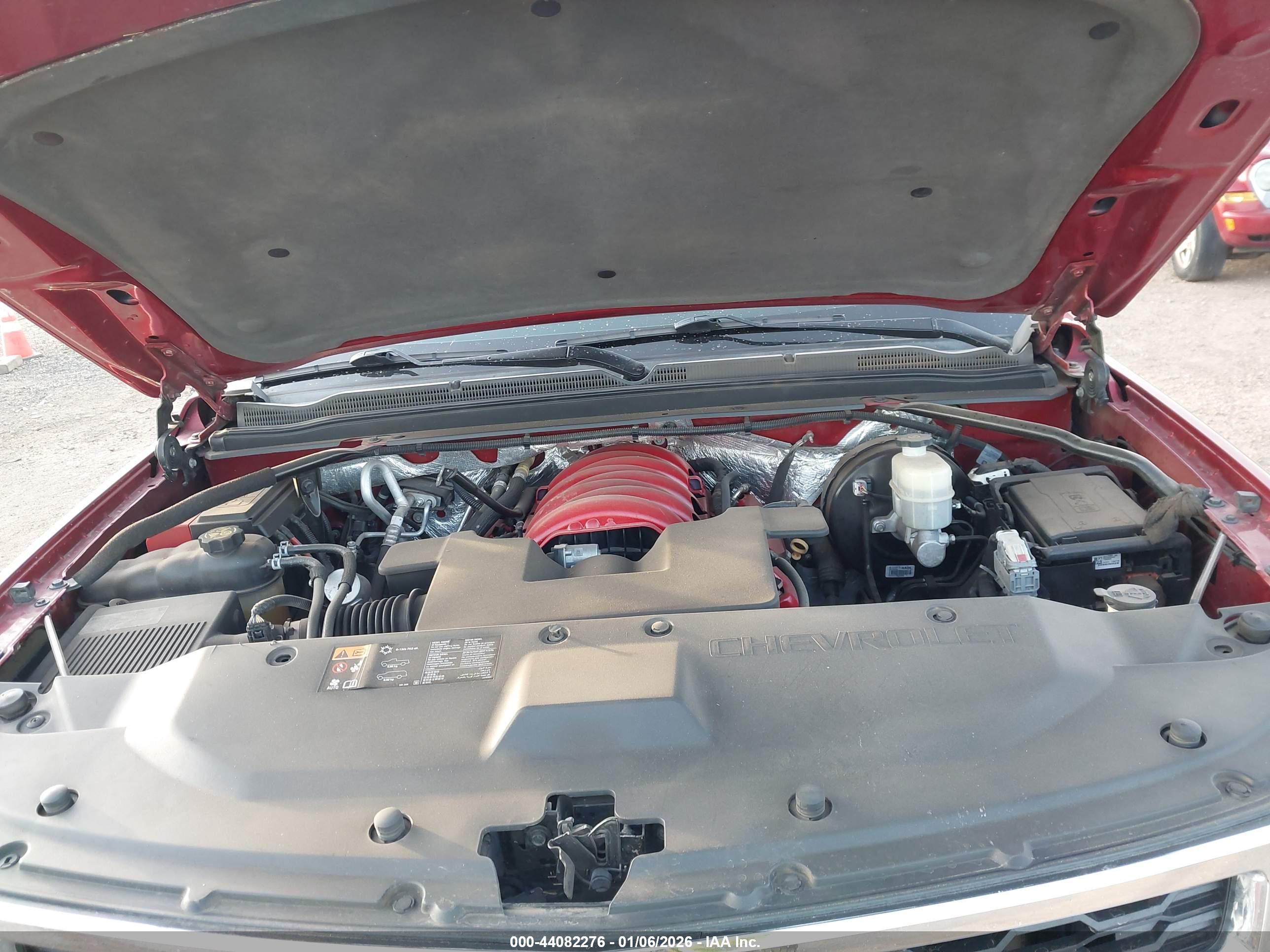 CHEVROLET SUBURBAN image 10