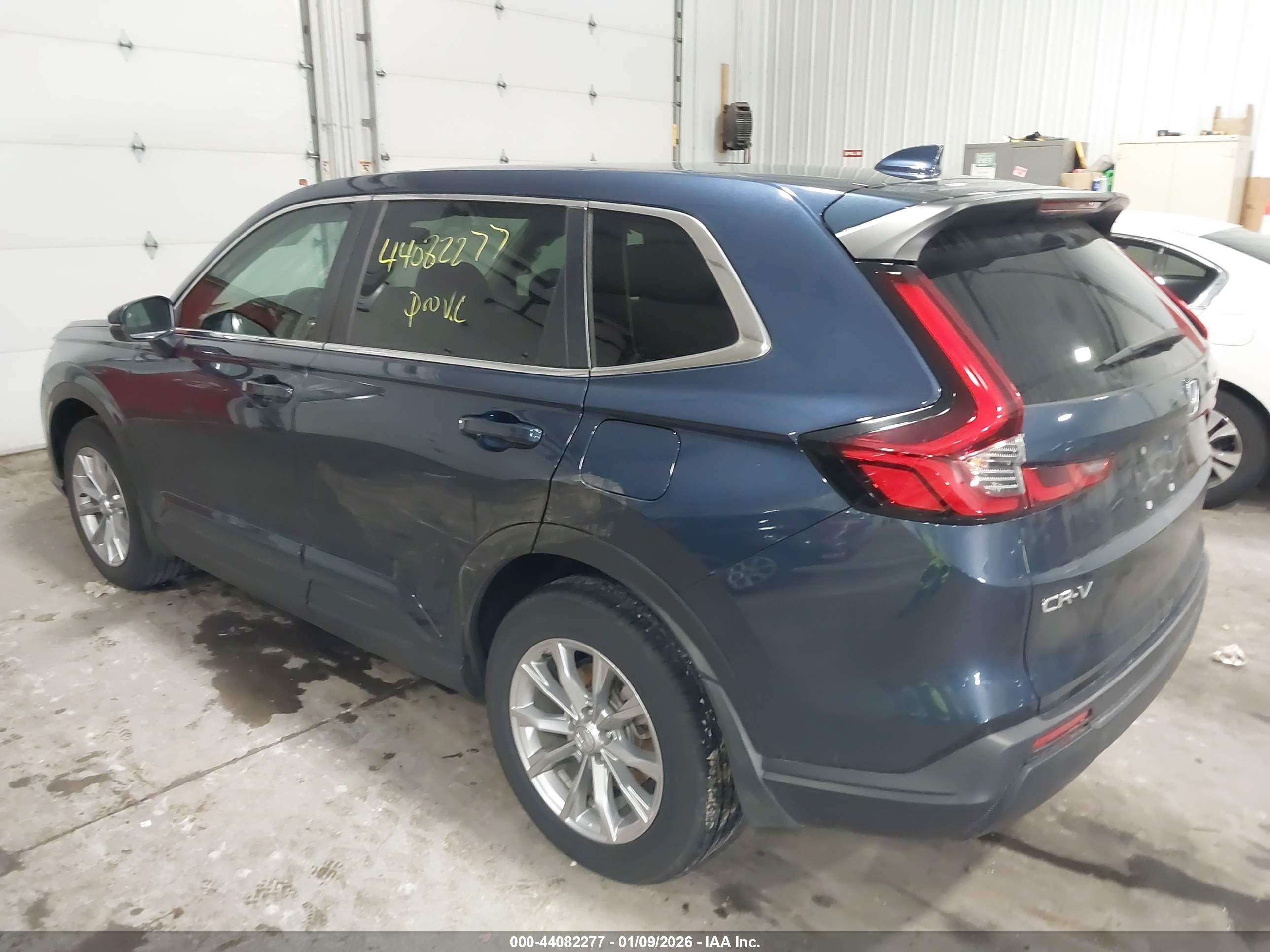 HONDA CR-V image 3