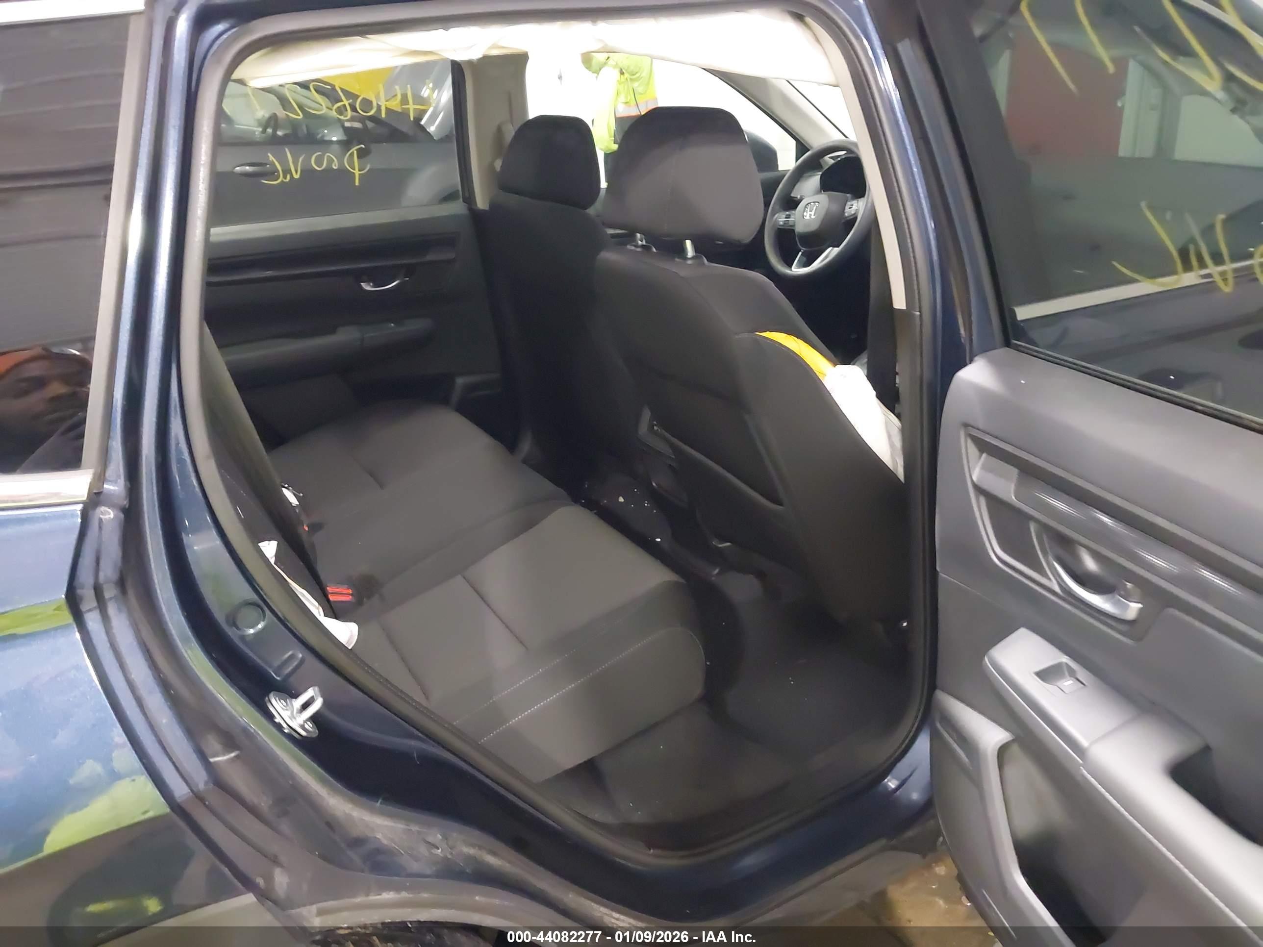HONDA CR-V image 8