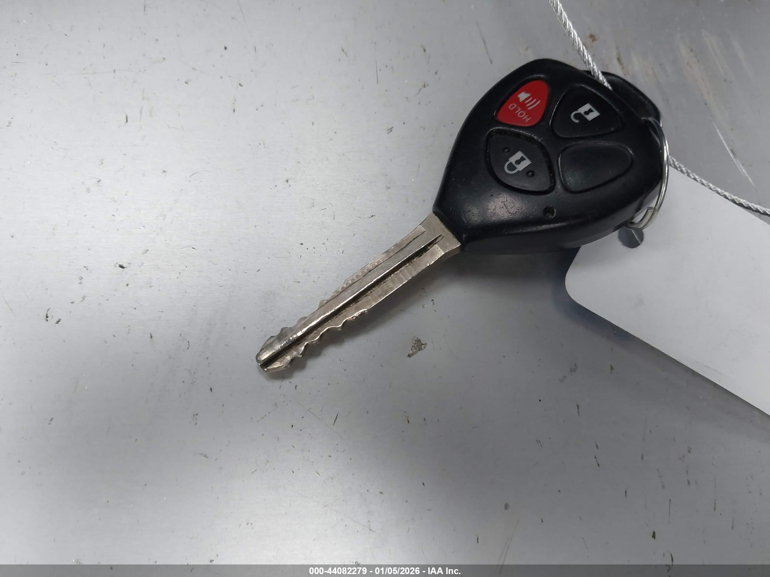 TOYOTA YARIS image 11